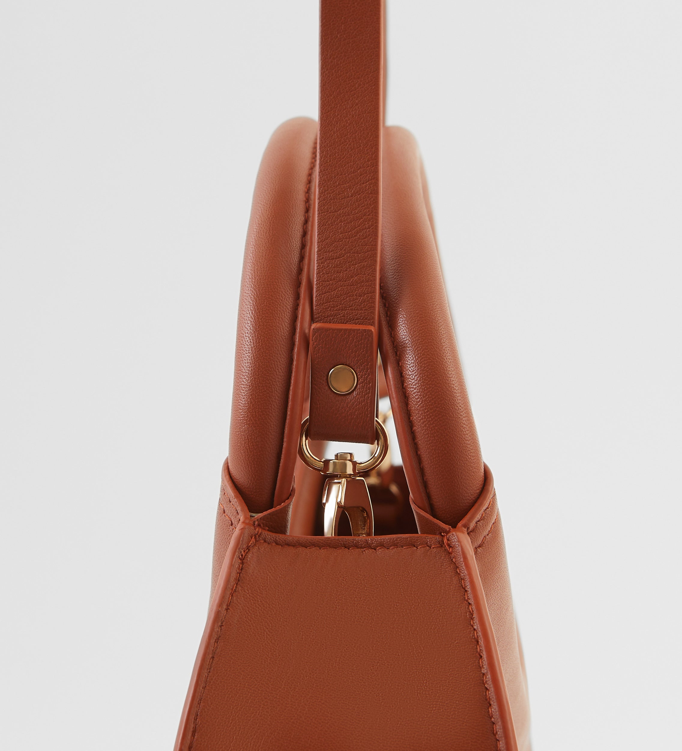 Circular leather bag