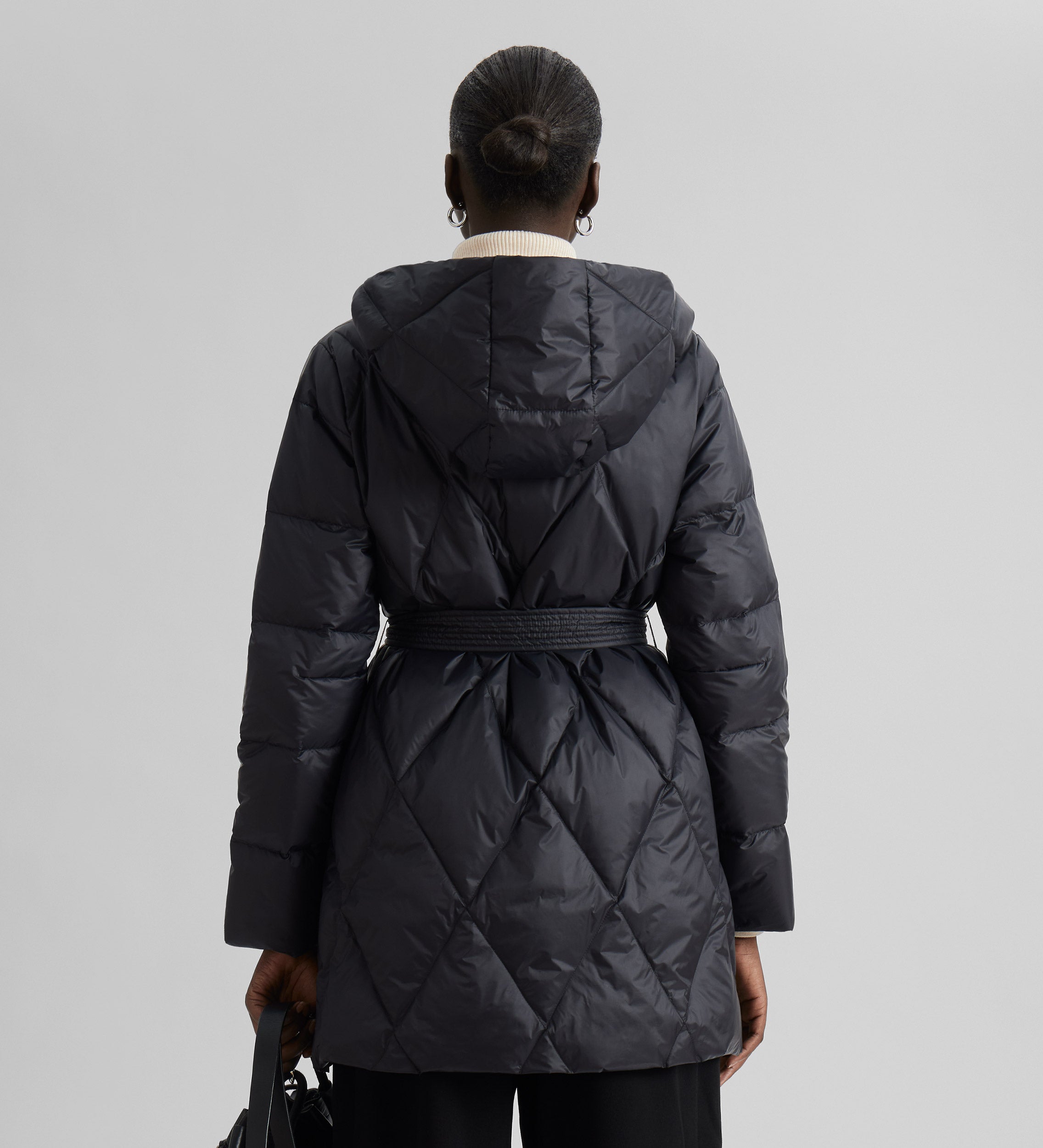 Short parka with hood