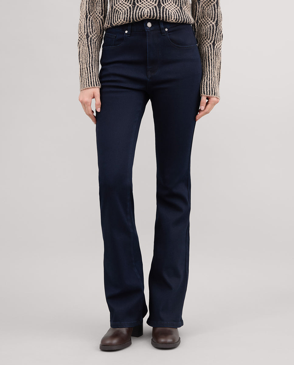 Pantalón vaquero acampanado