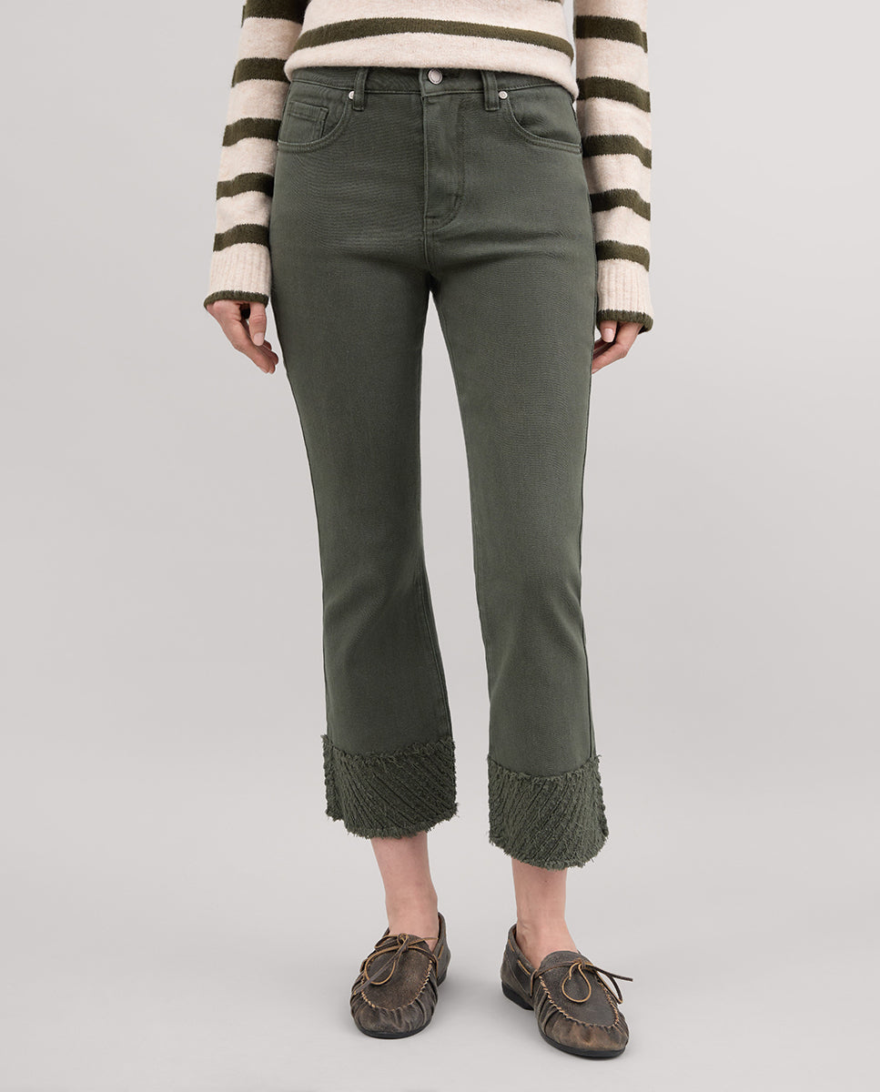 Pantalón bajo decorativo