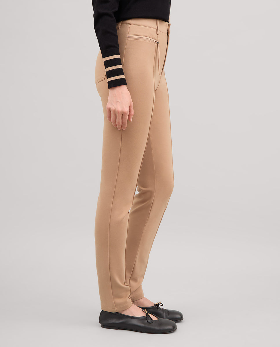 Pantalón elástico slim fit