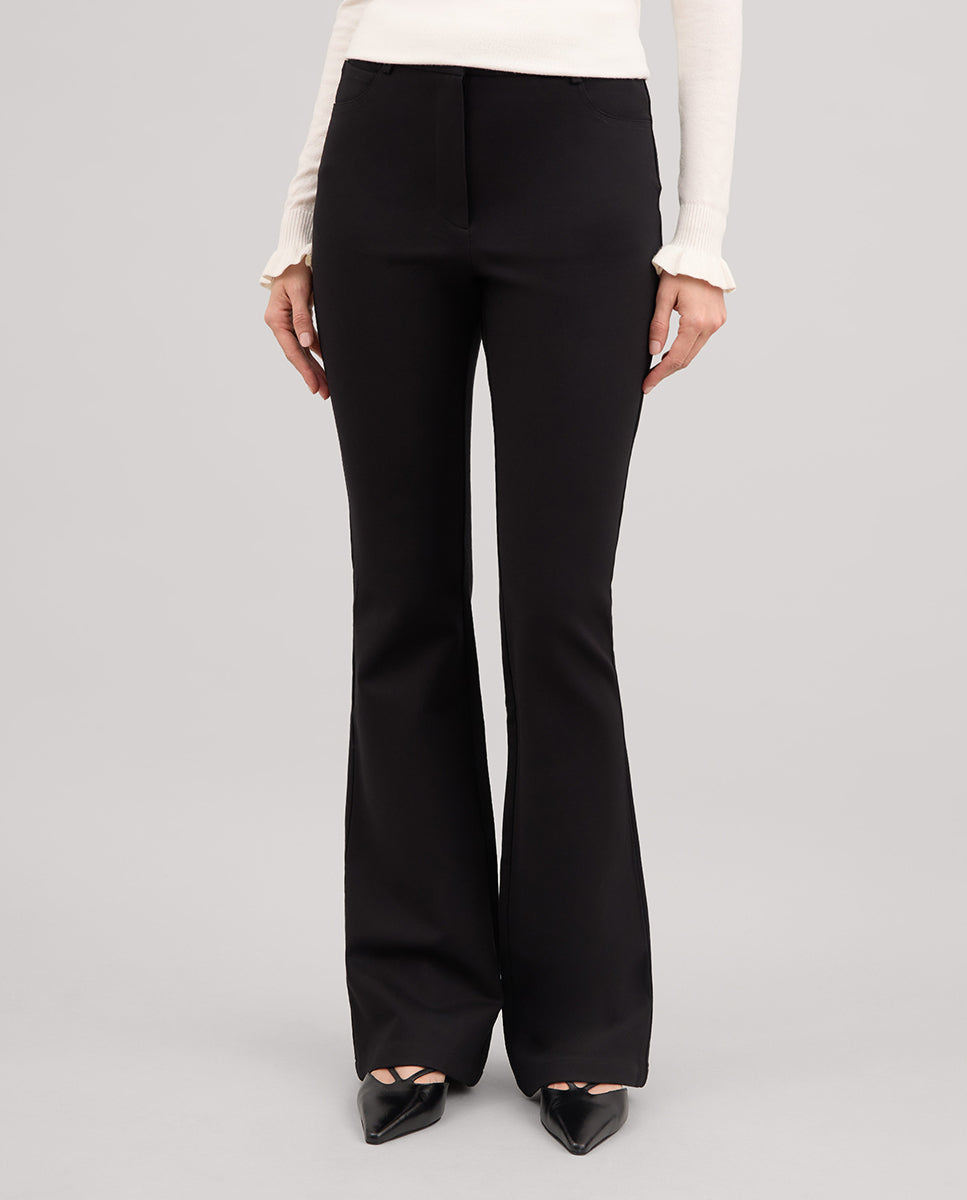 Pantalón elástico acampanado