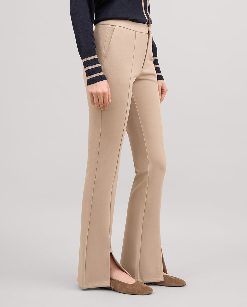 Flared elastic trousers