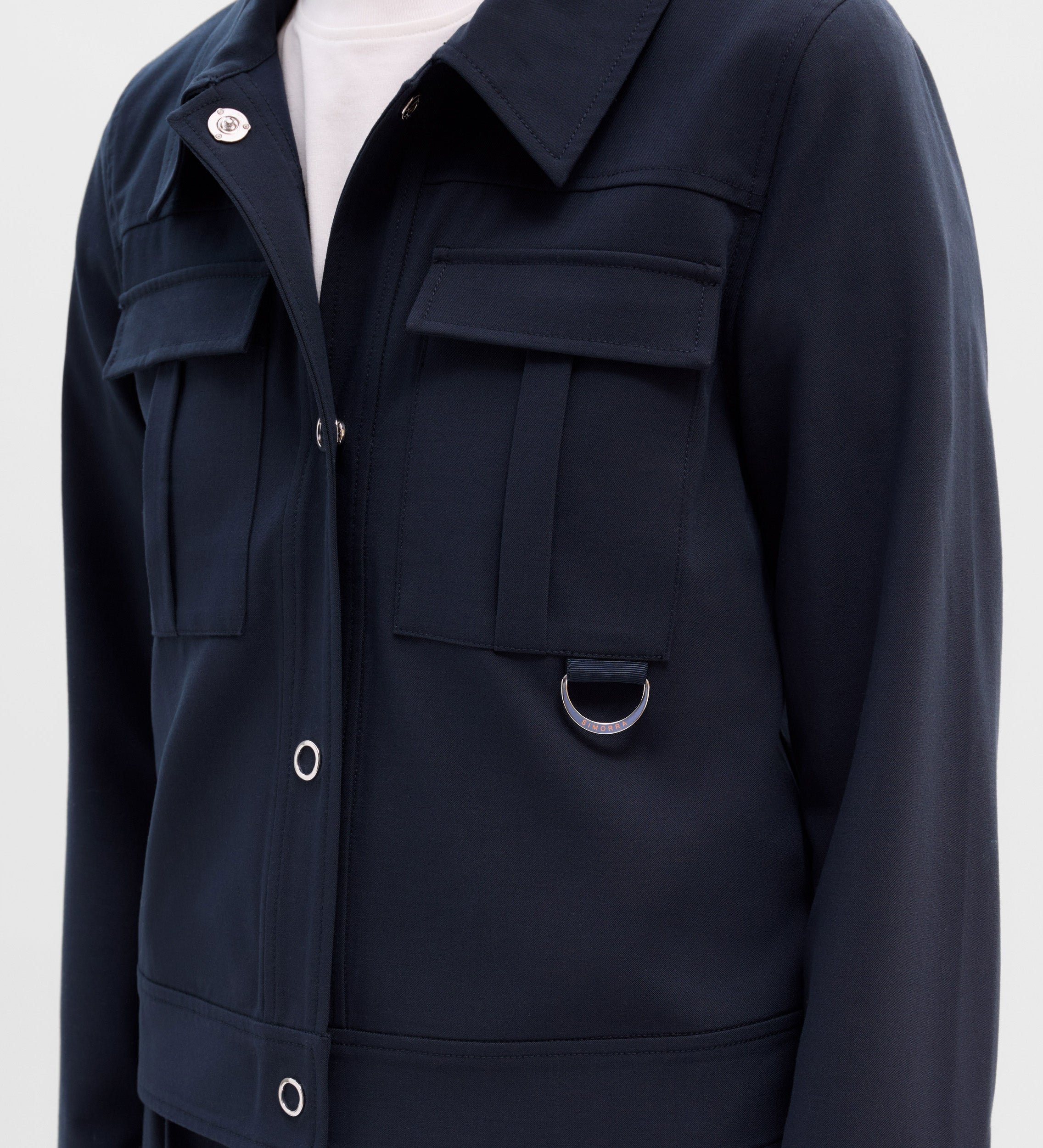 Chaqueta corta bolsillos