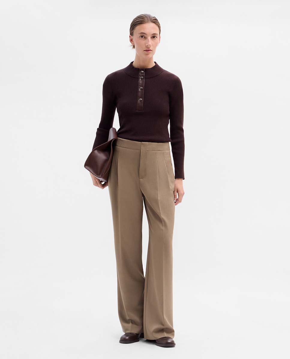 Long pleated trousers