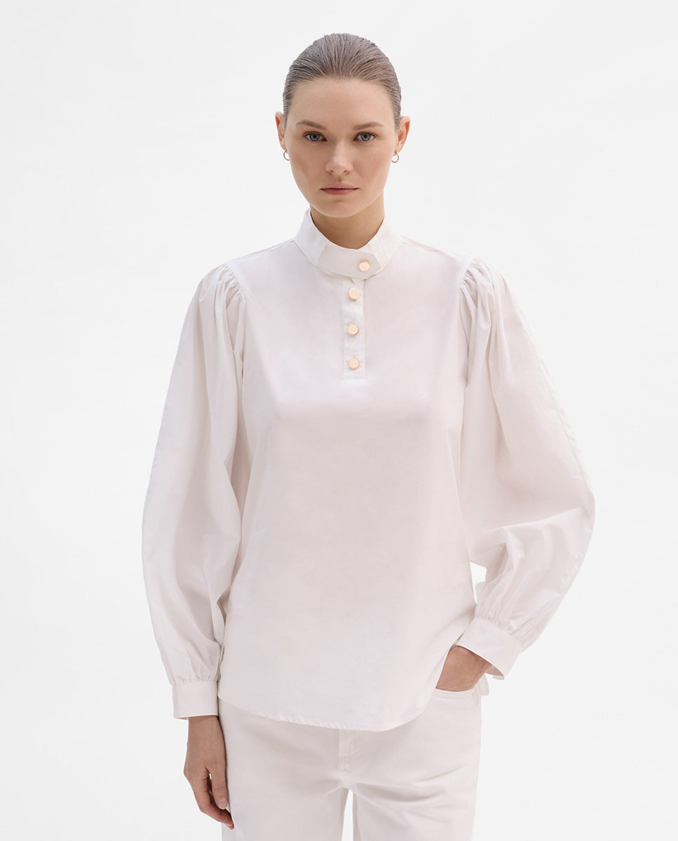 Puff sleeve shirt