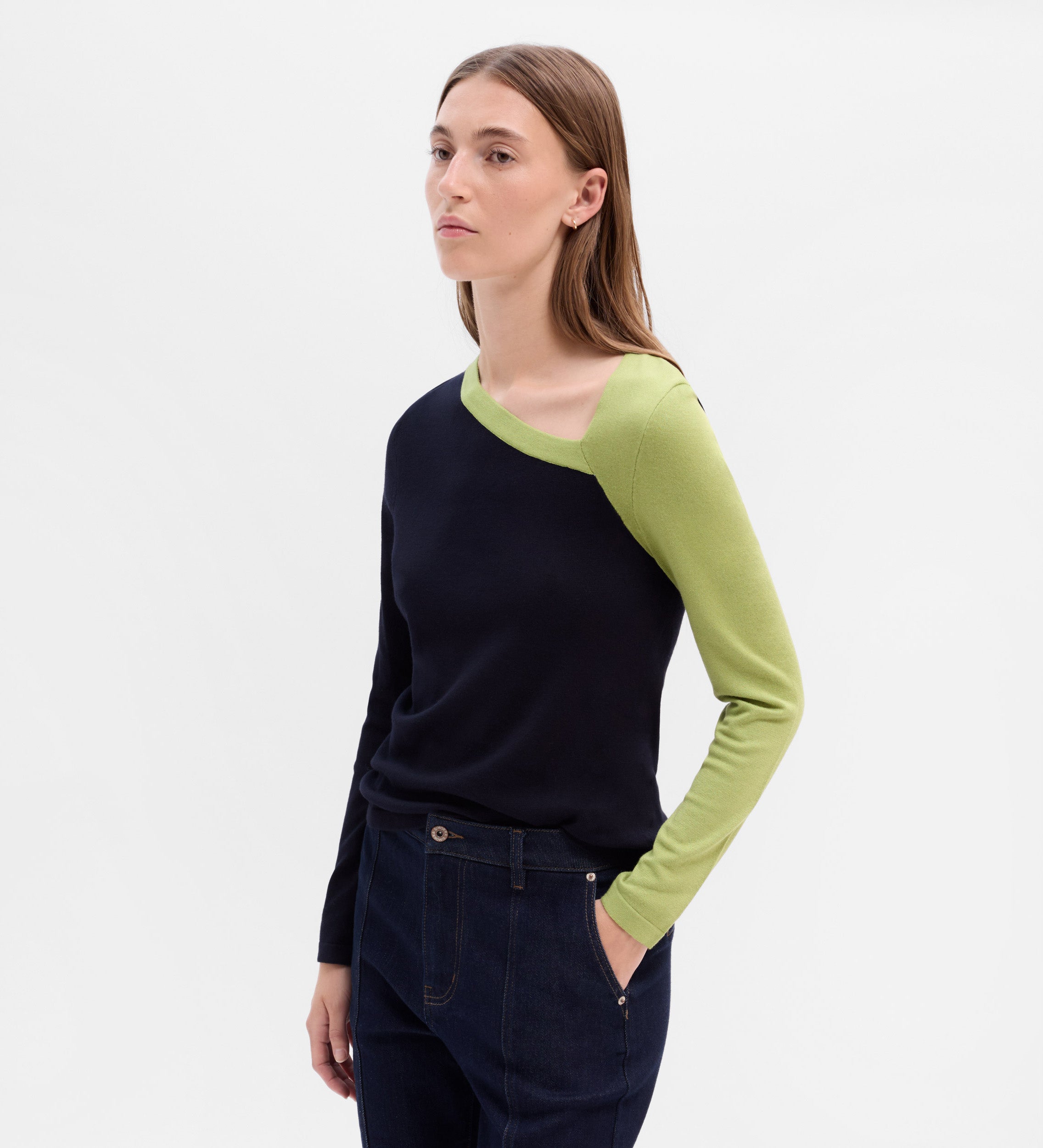 Jersey escote asimétrico