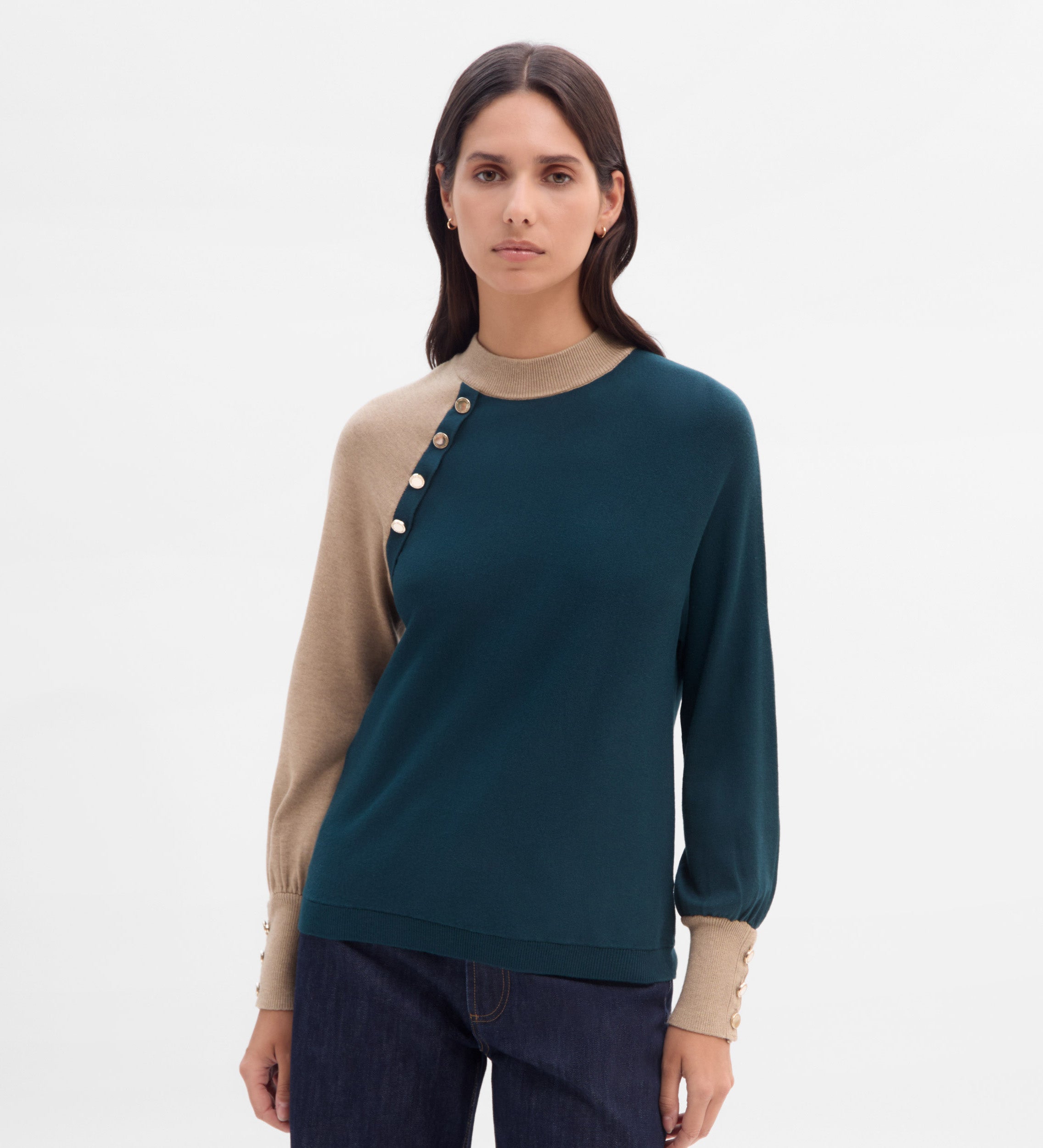 Two-tone buttoned sweater