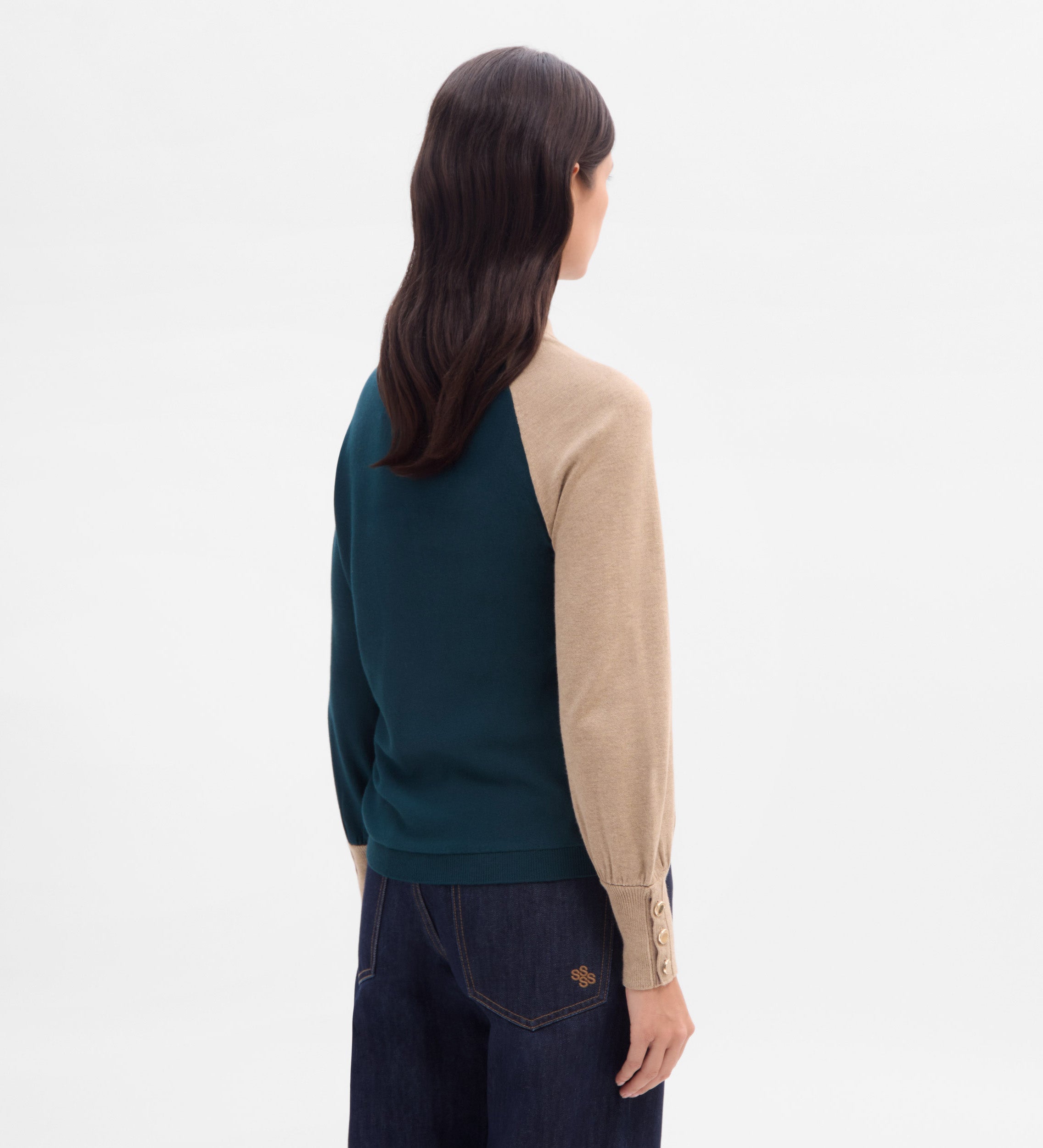 Two-tone buttoned sweater