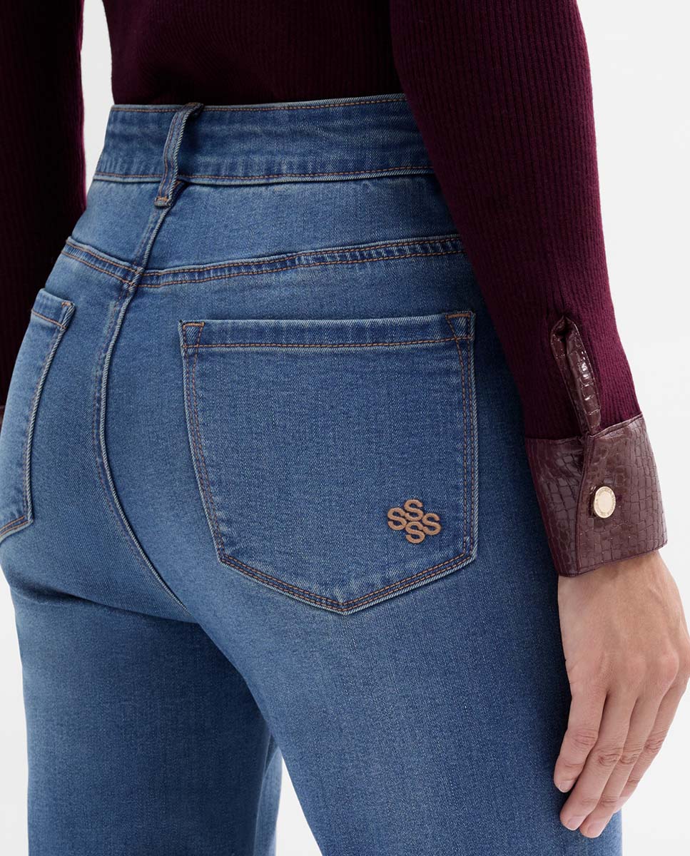 Flared jeans