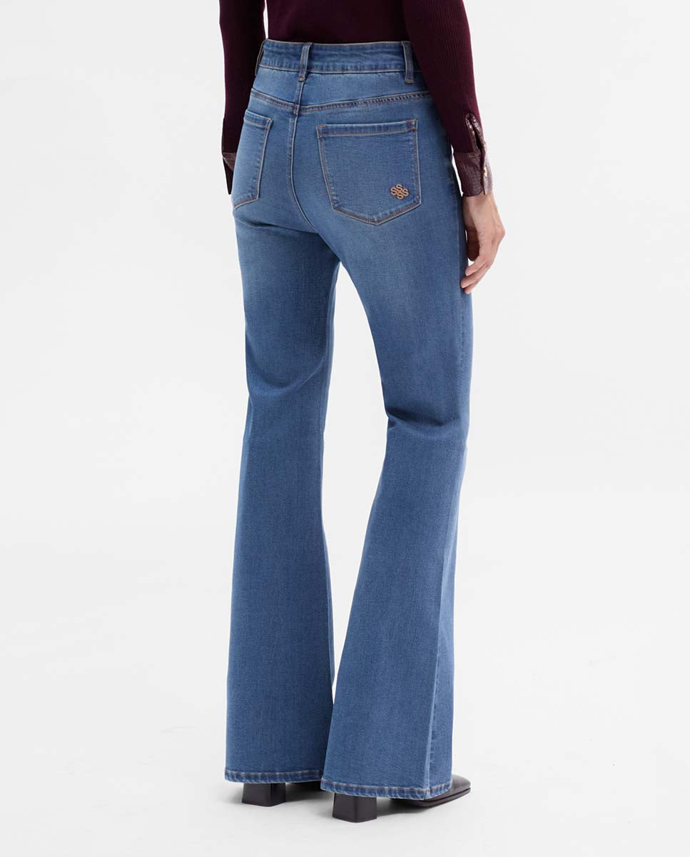 Flared jeans