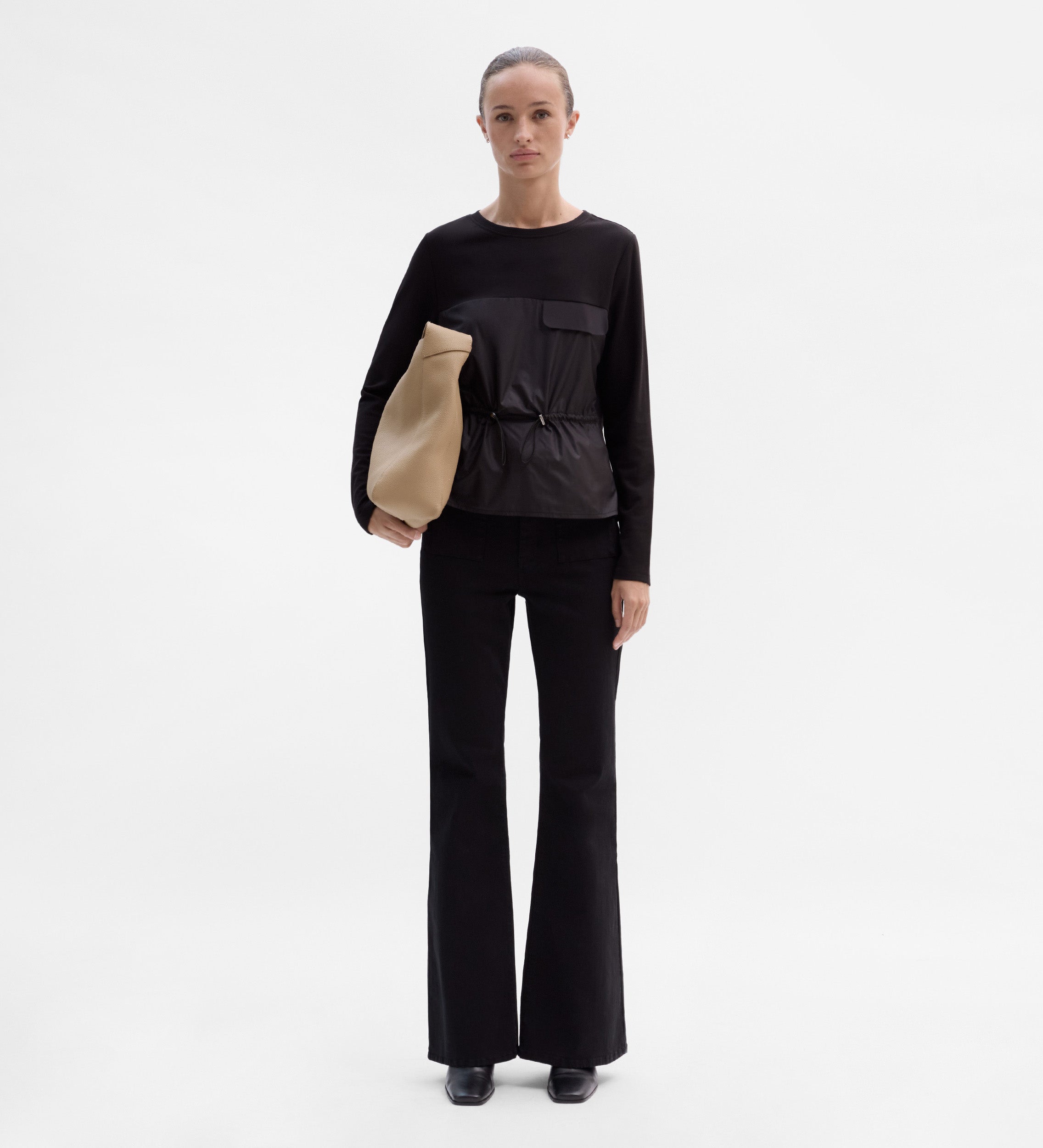 Pantalón bolsillos parche