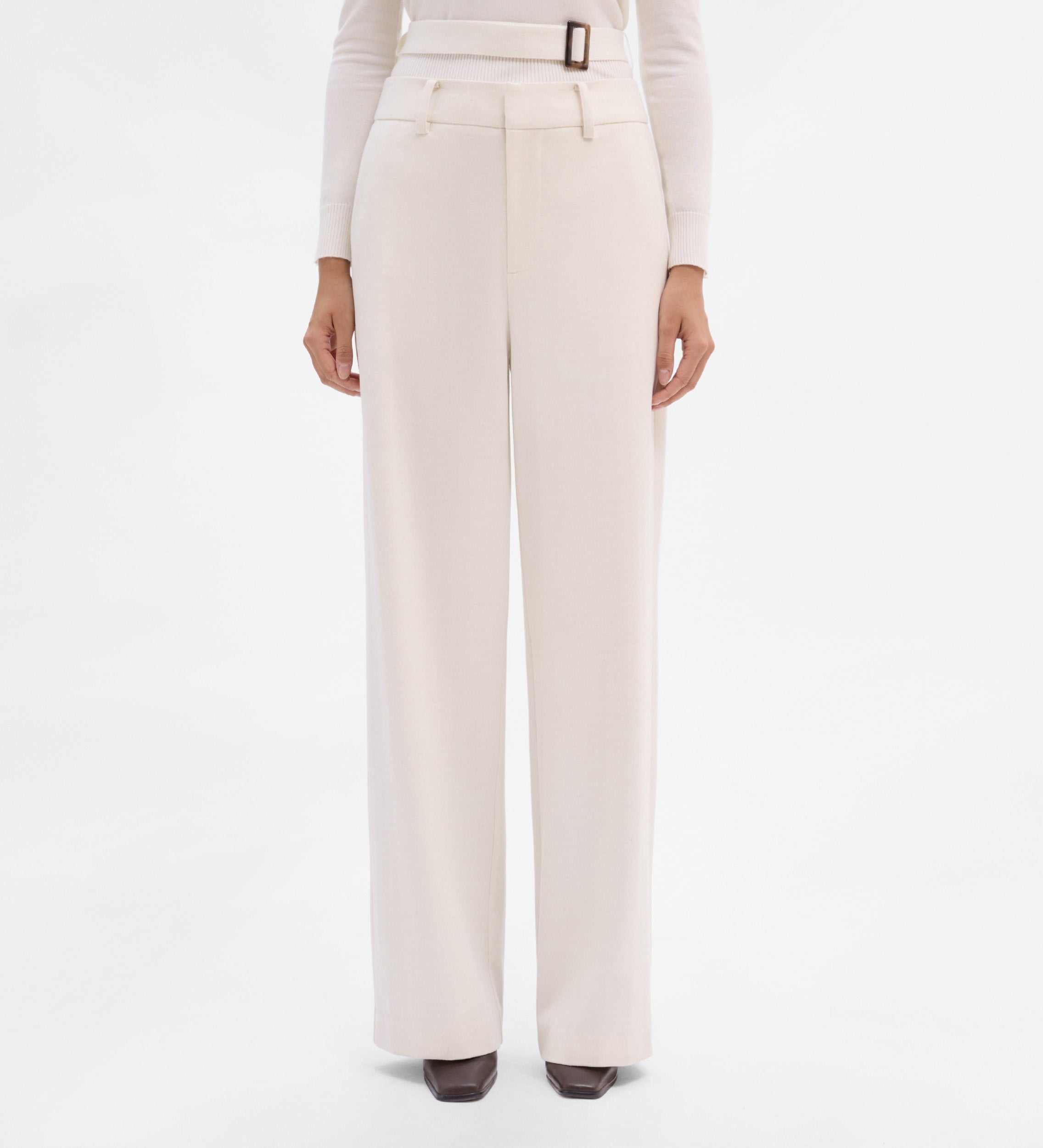 Pantalón pierna ancha