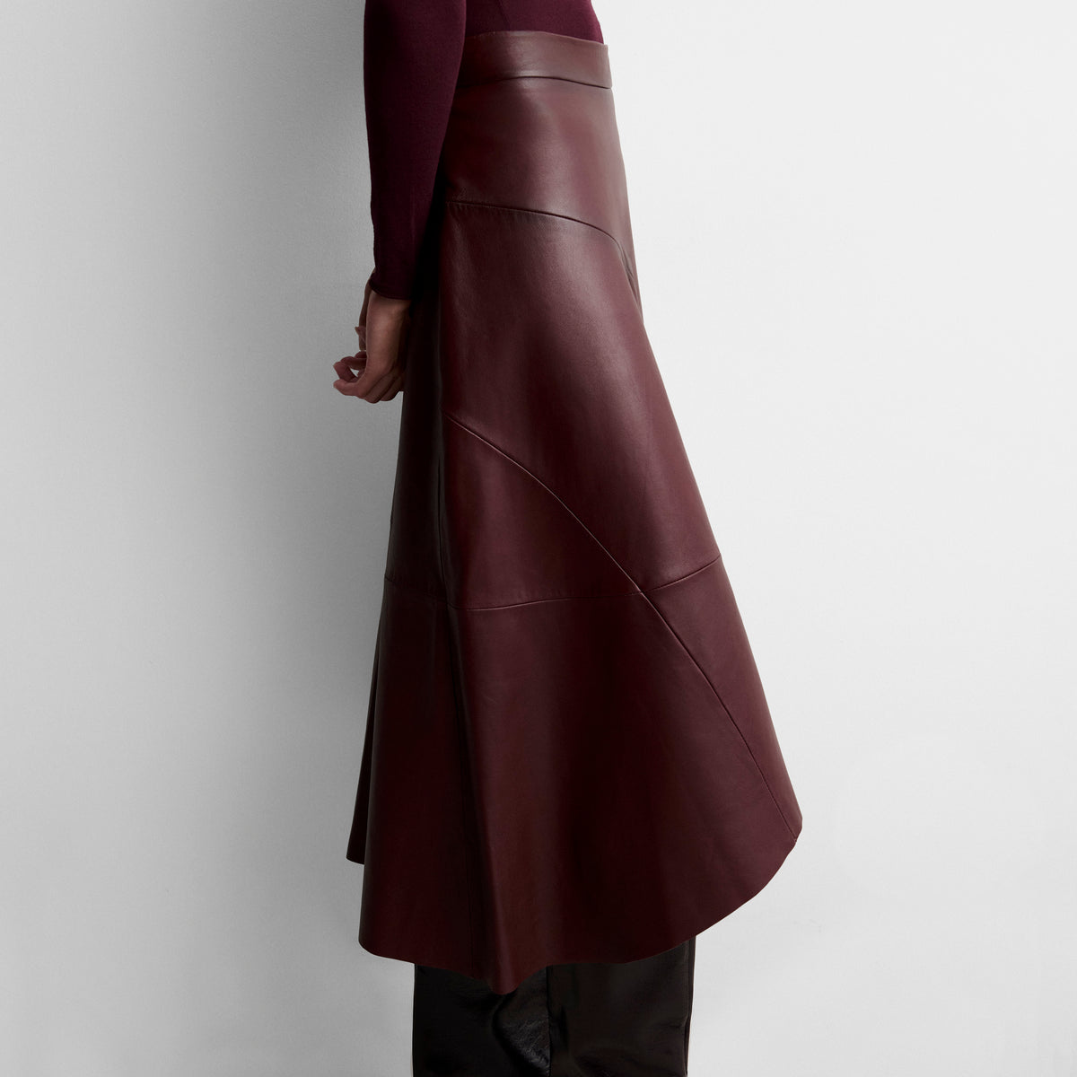 Jupe asymétrique en nappa
