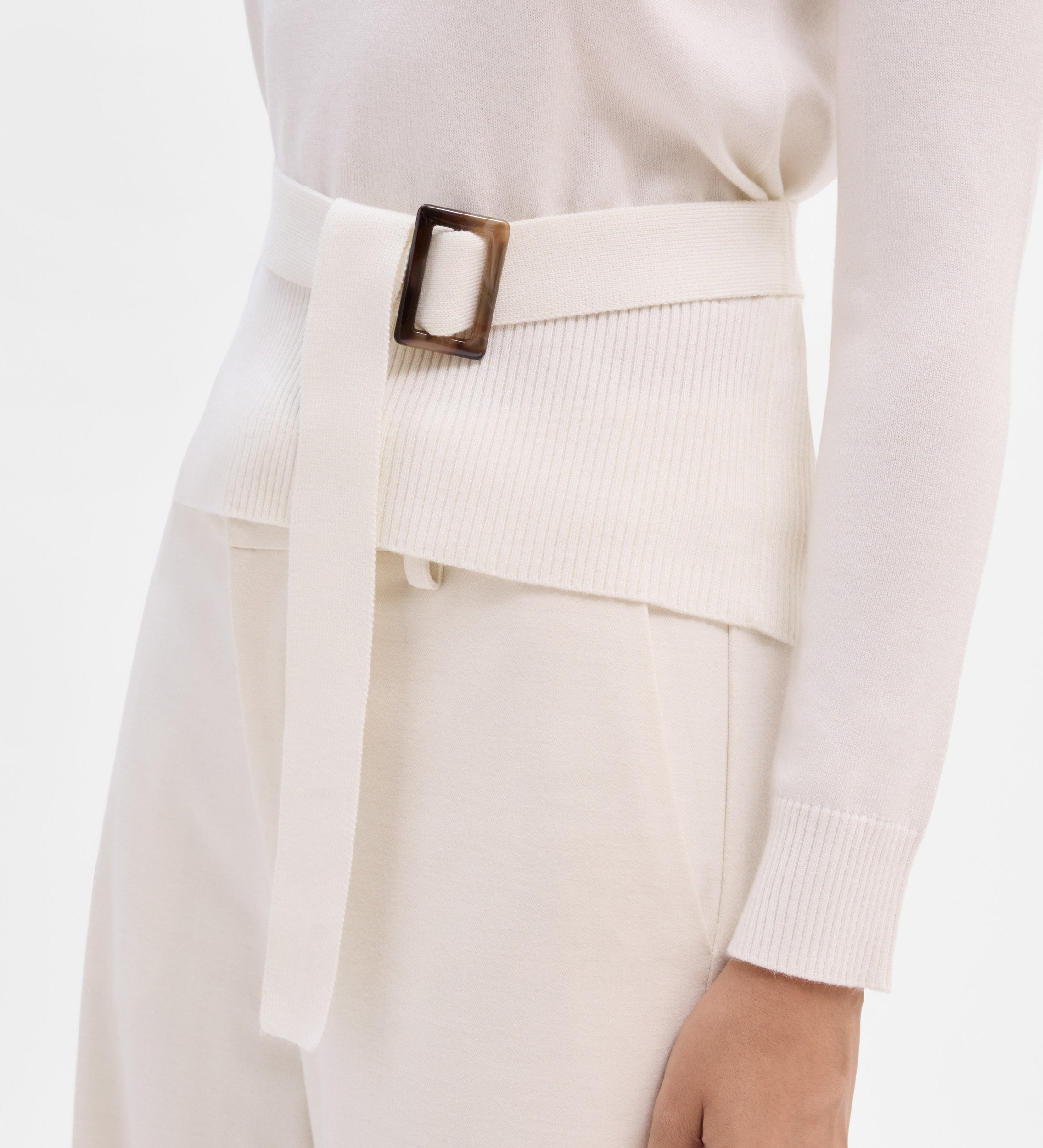 Jersey cuello alto cinturón