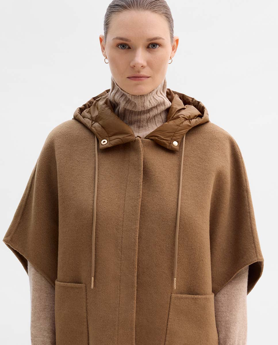 Cape technique à capuche