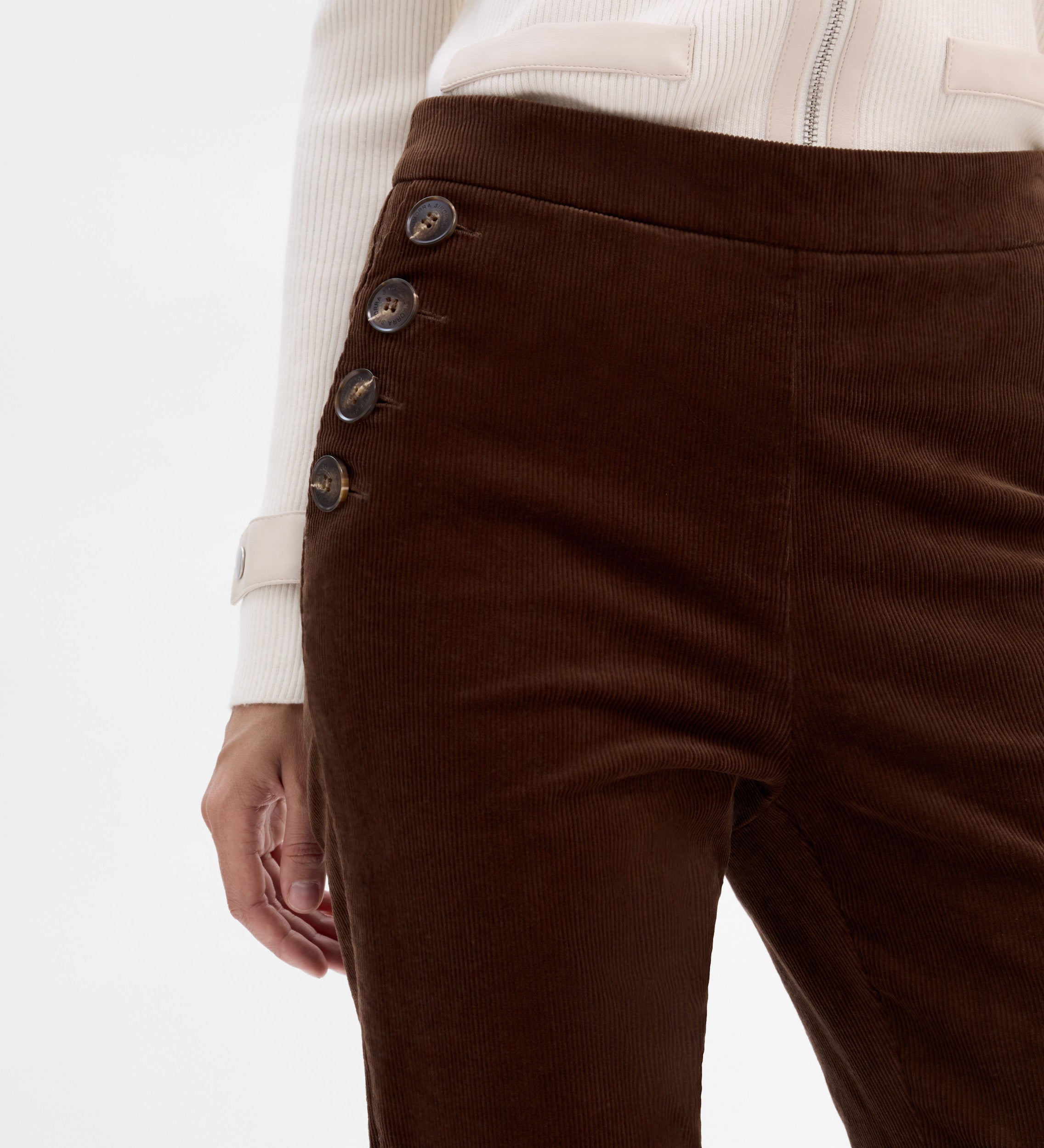 Pantalón pana acampanado