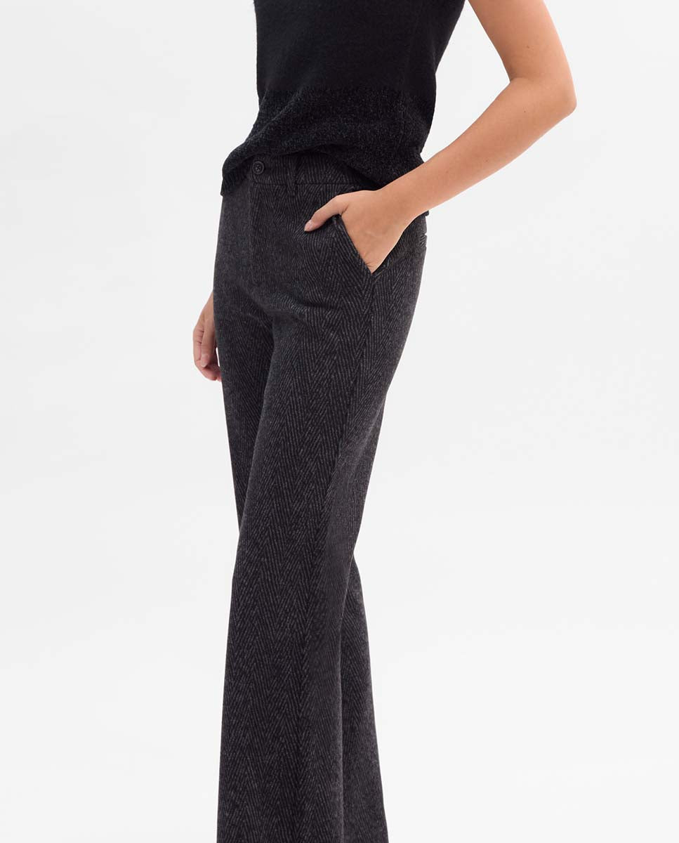 Pantalón recto espiga