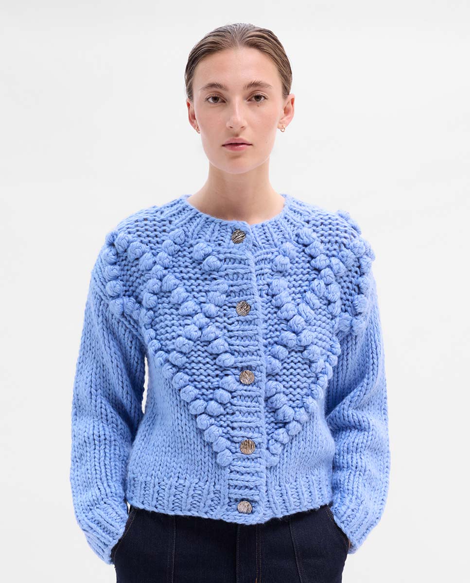 Veste en tricot brodée 3D