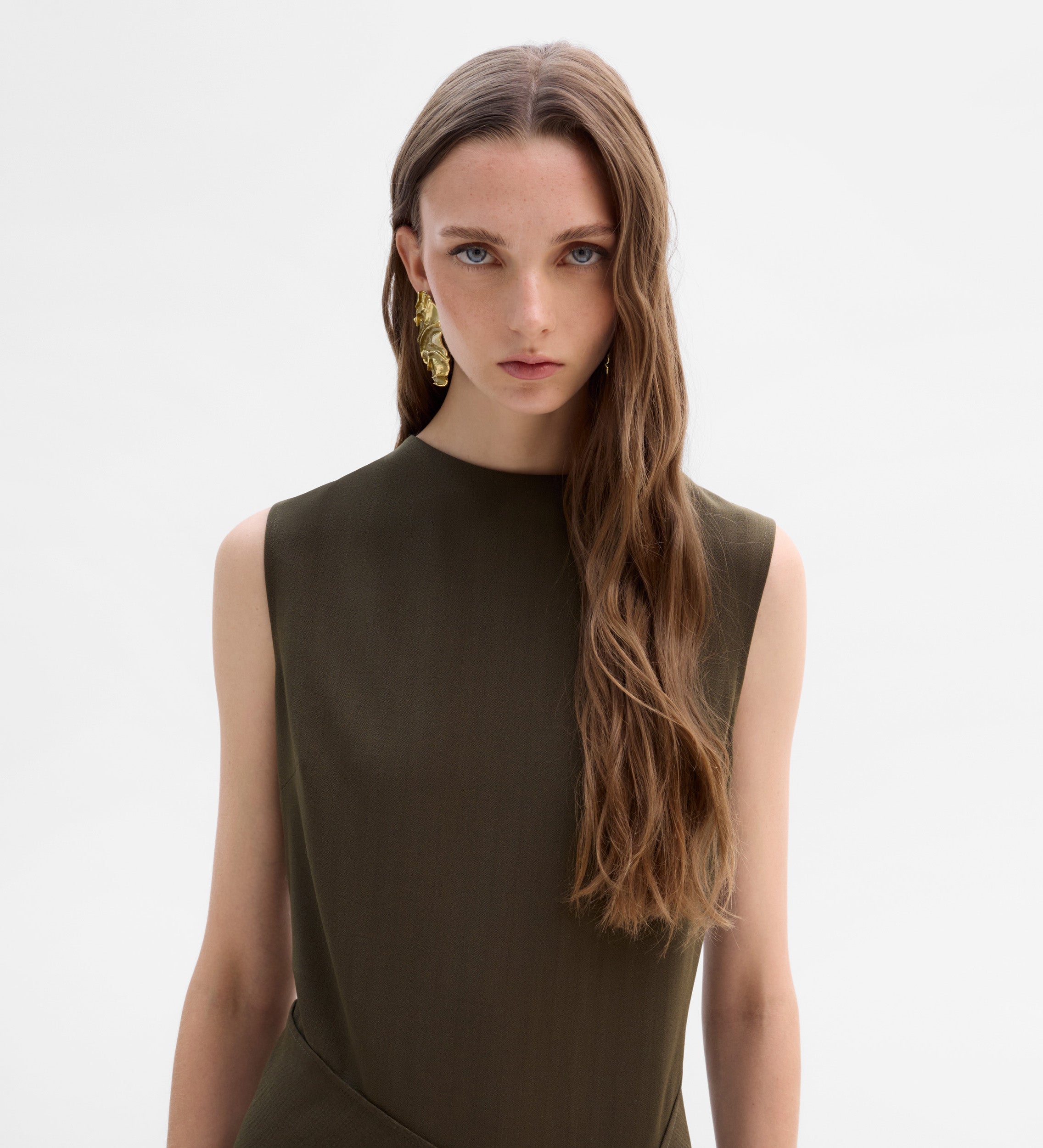 Vestido sisado asimétrico