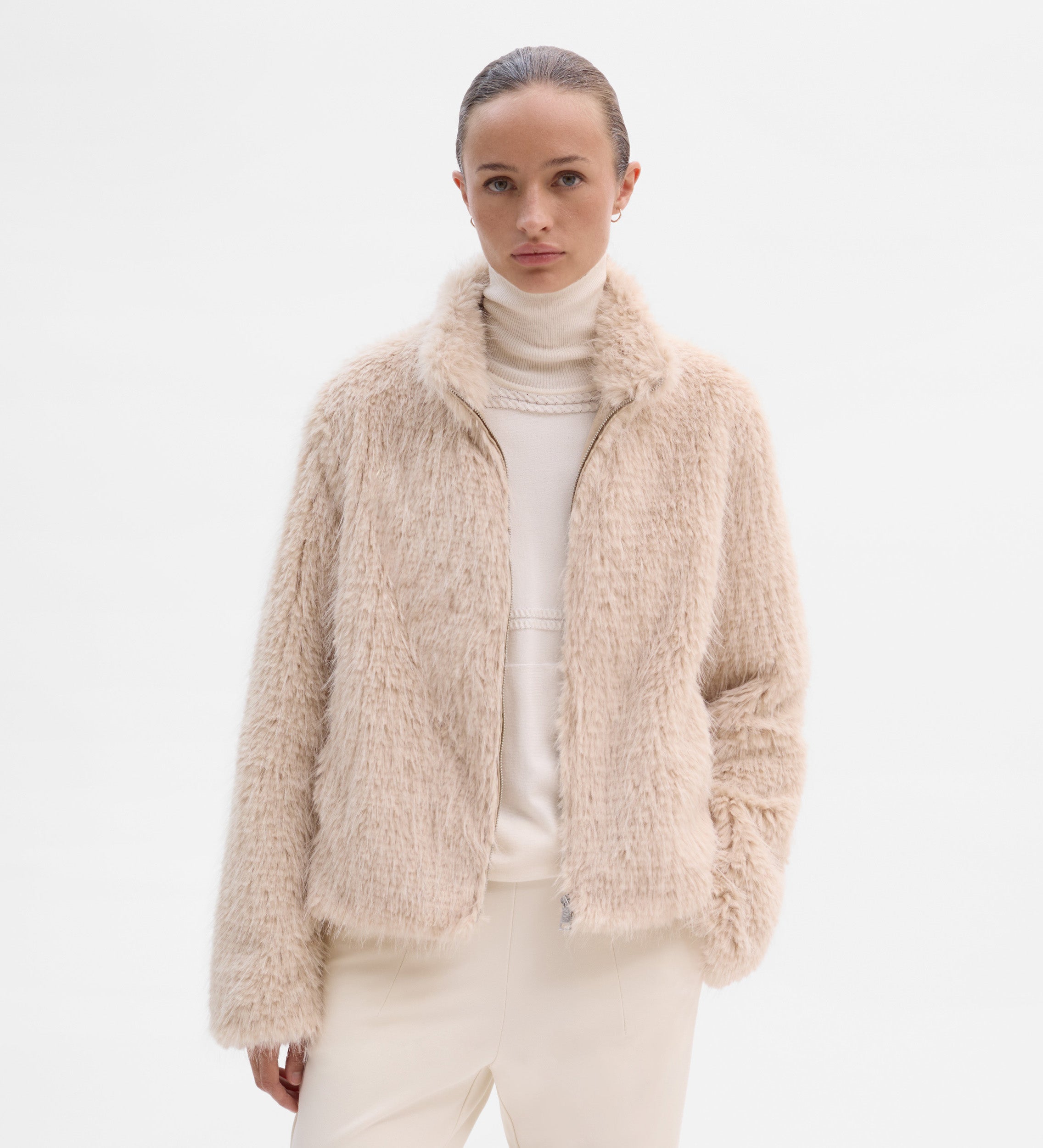 Chaqueta corta de pelo