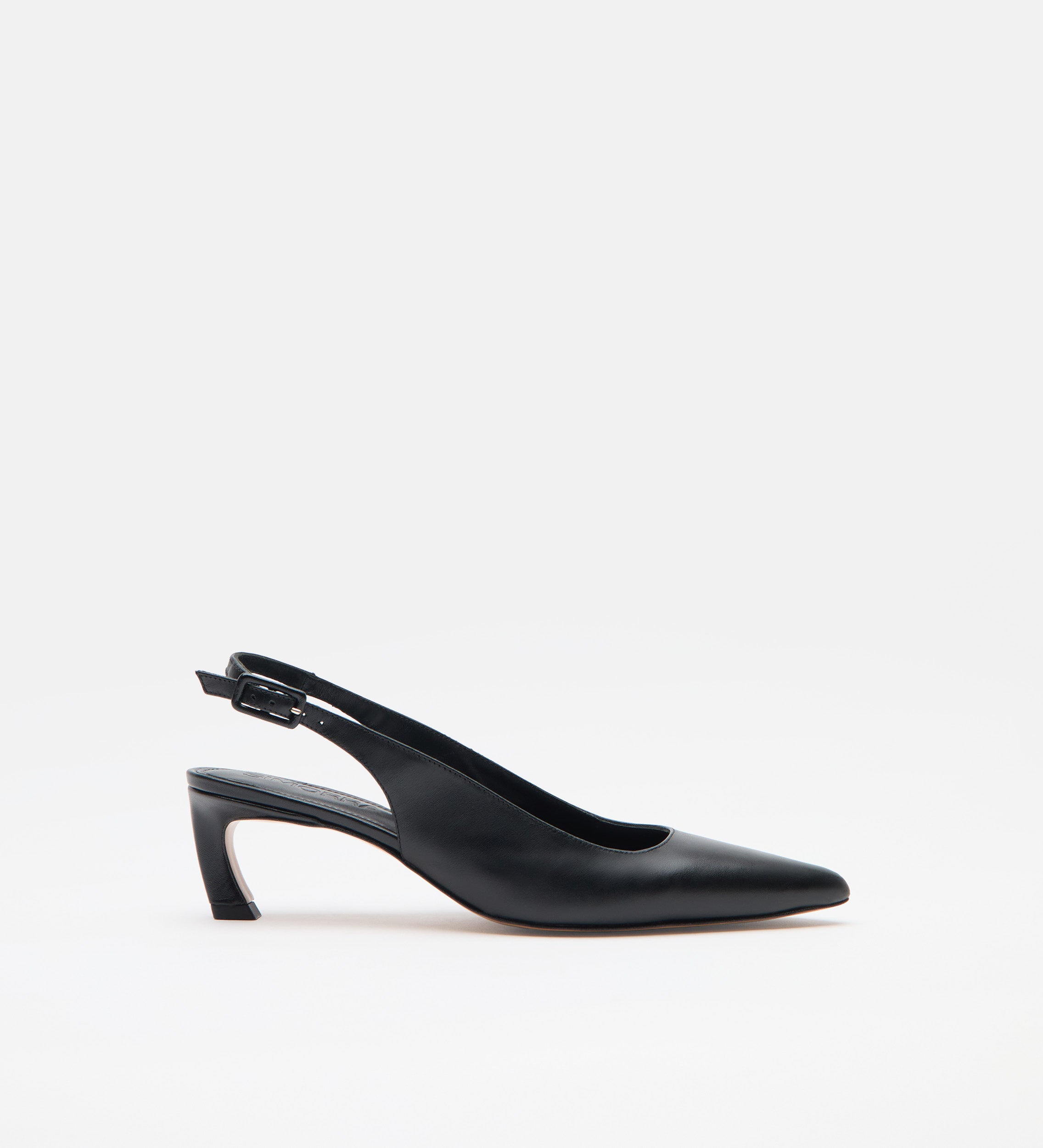 Zapato tacón destalonado