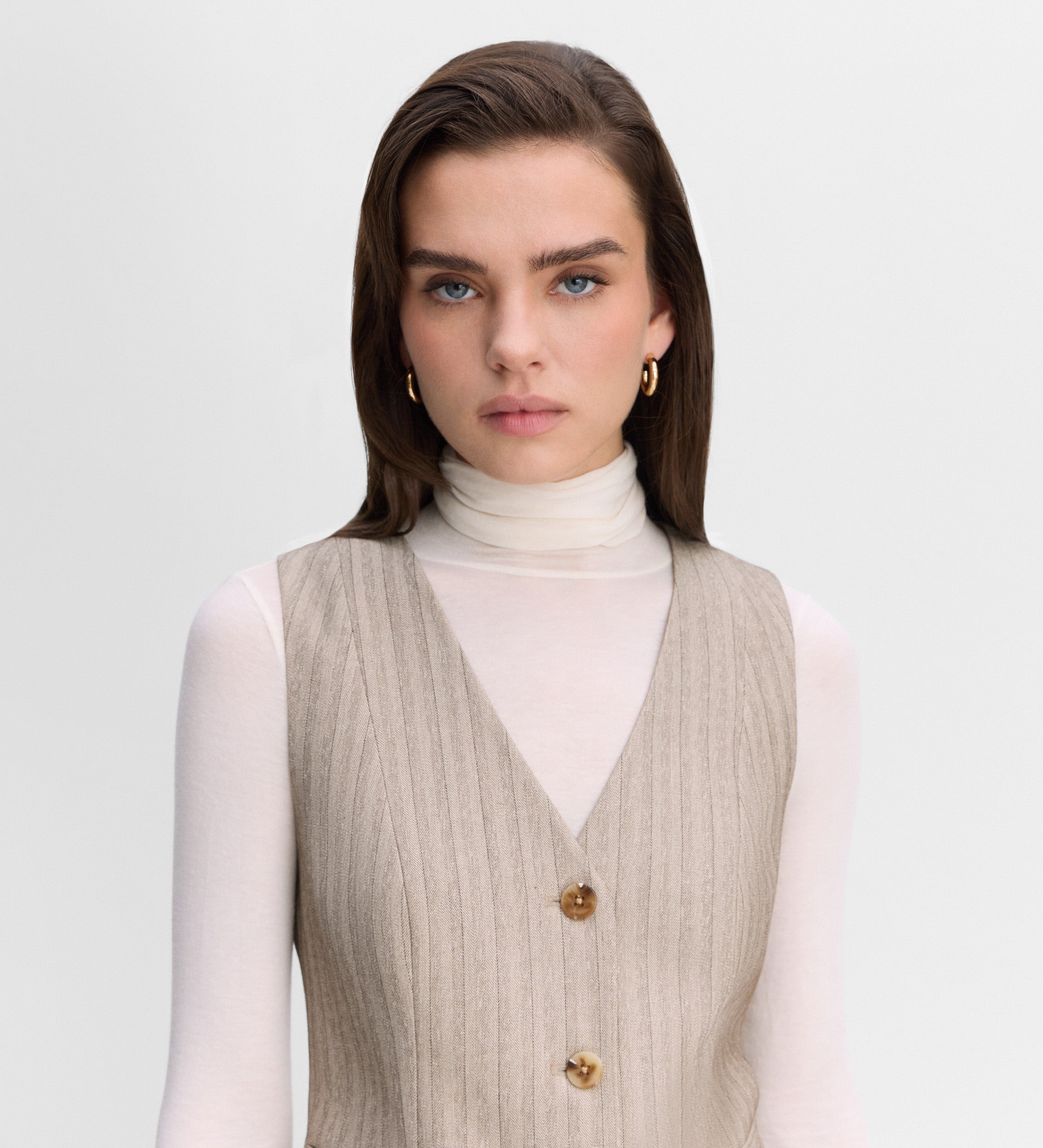 Short herringbone vest