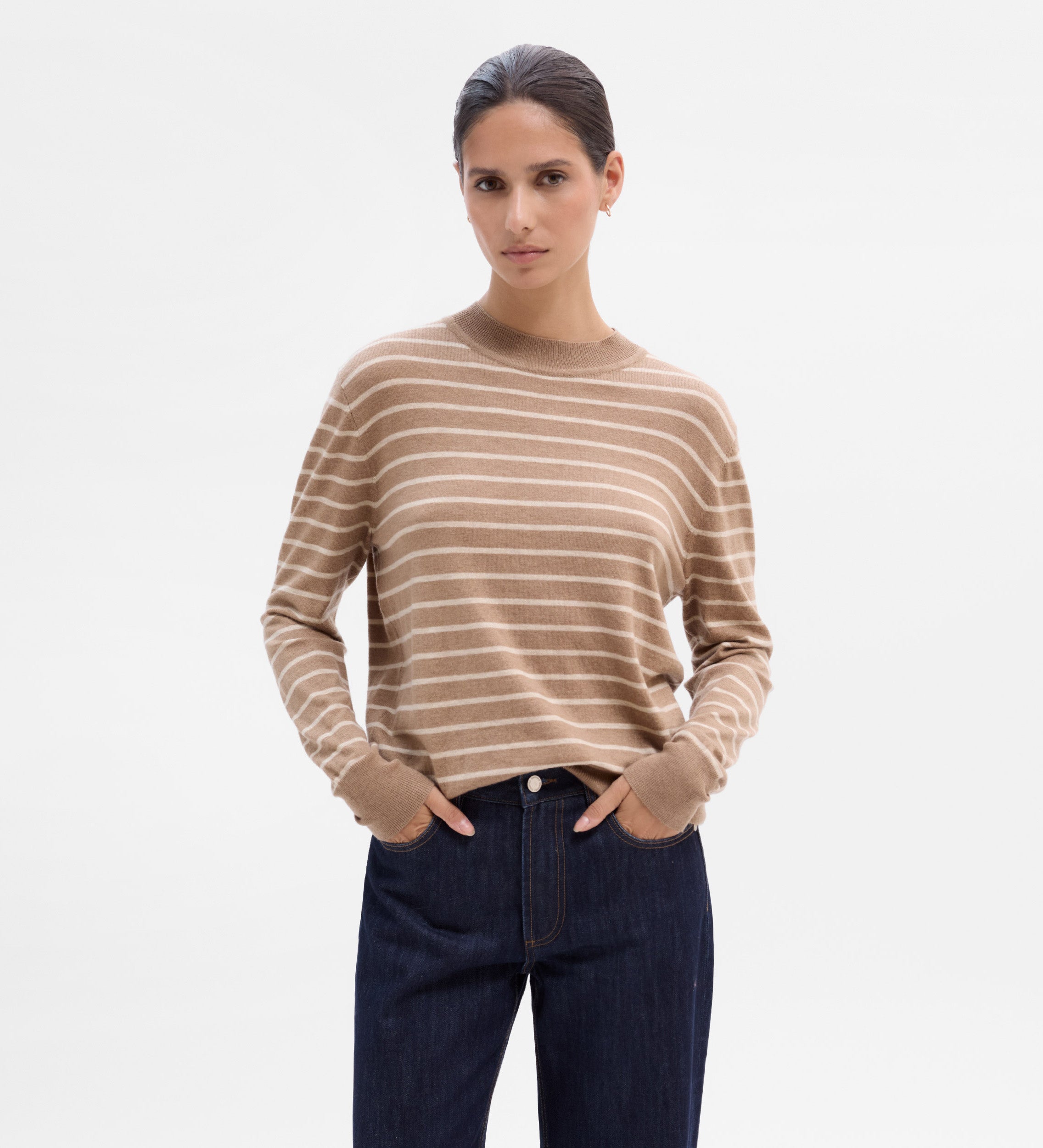 Pull et Gilet Femme : Maille, crochet, ajouré, sans manche Pull et Gilet Femme : Maille, crochet, ajouré, sans manche