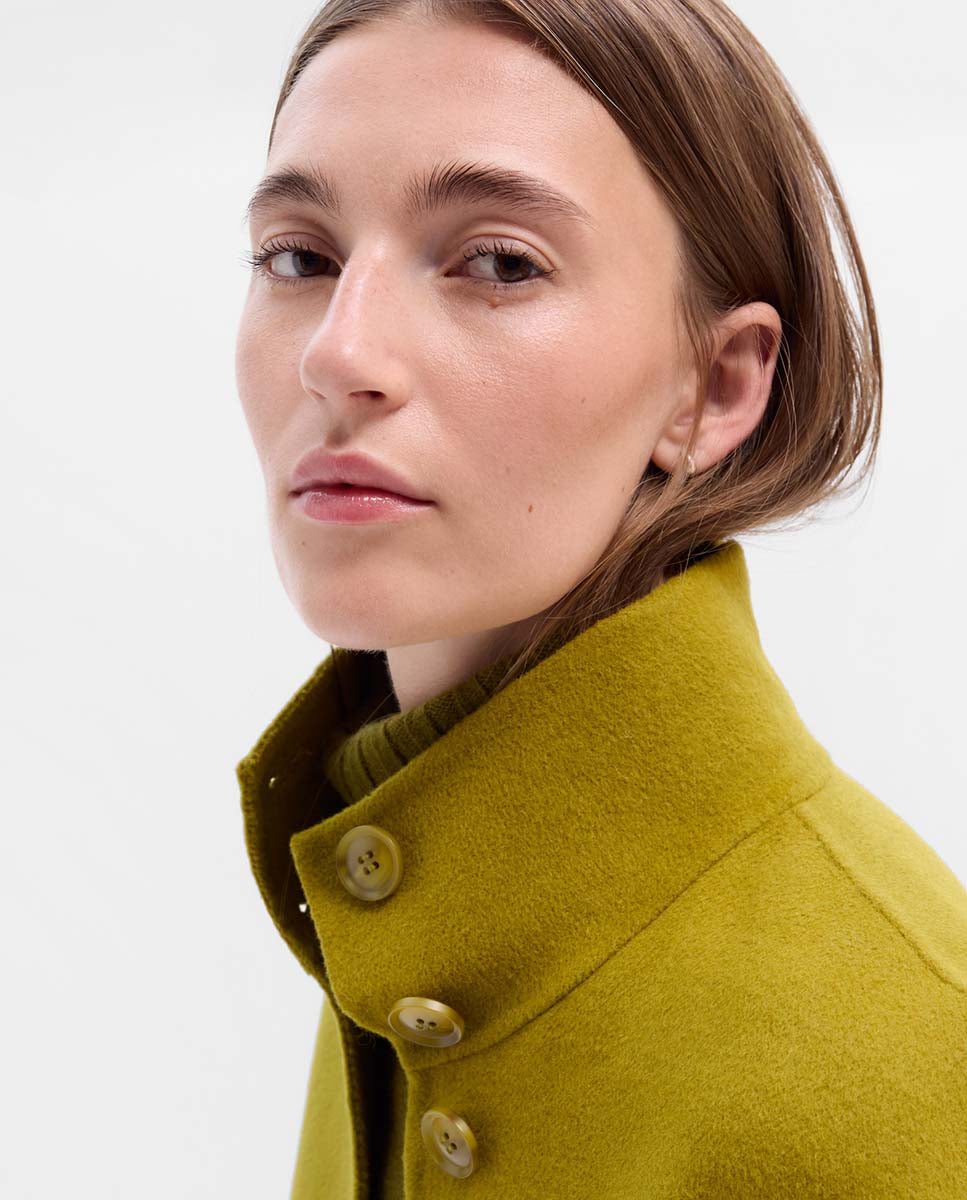 Lapel collar coat