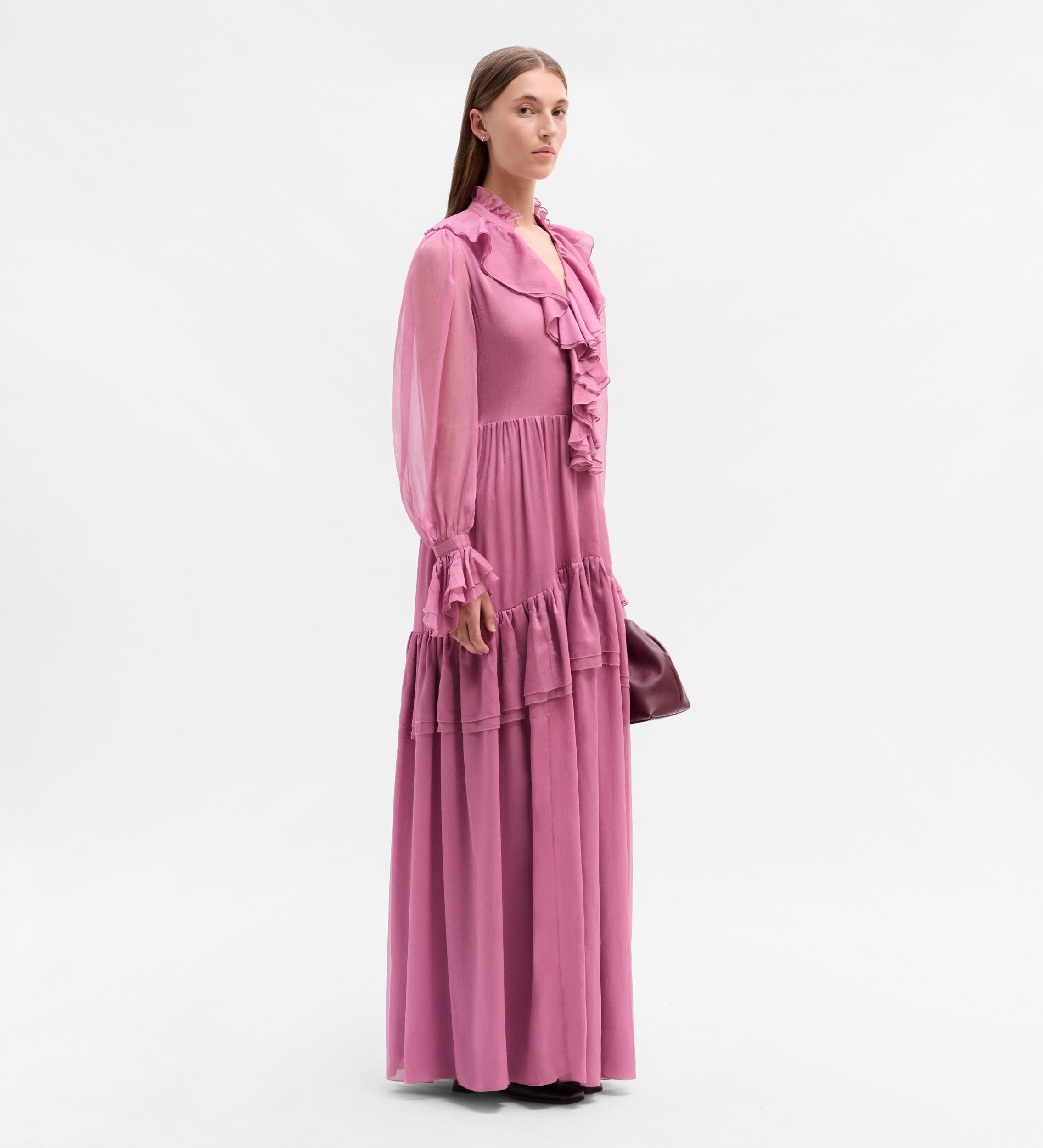 Flowing dress with ruffles