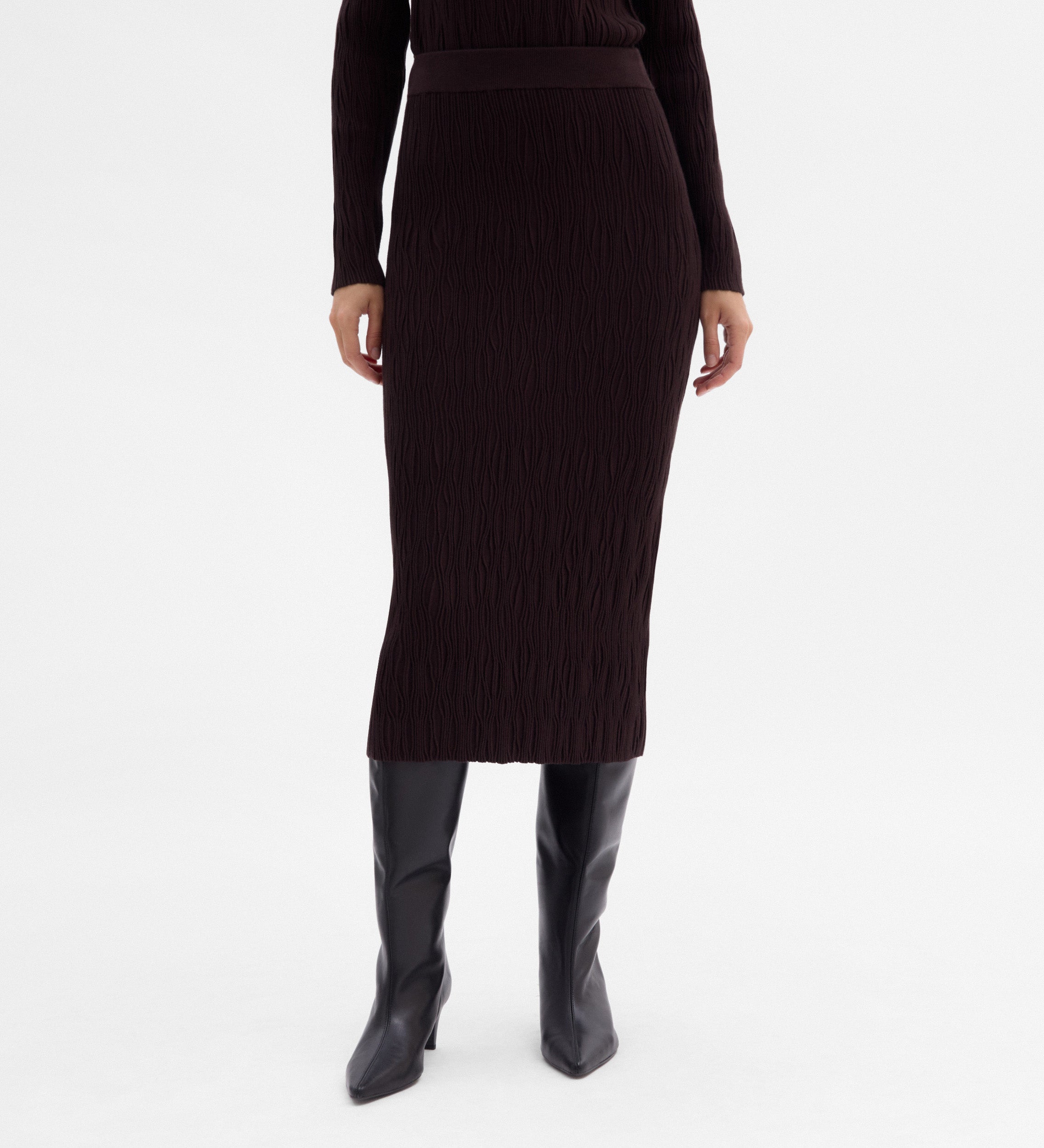 Textured knit skirt