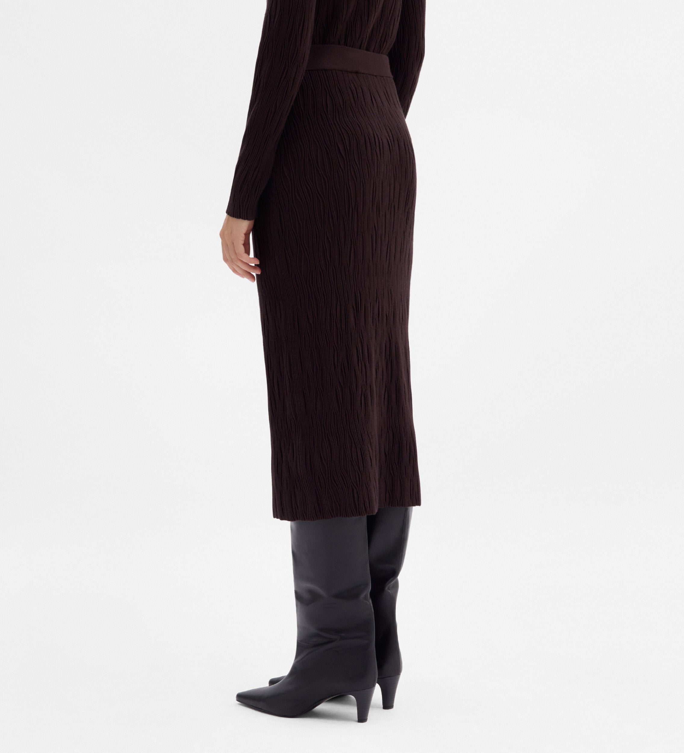 Textured knit skirt