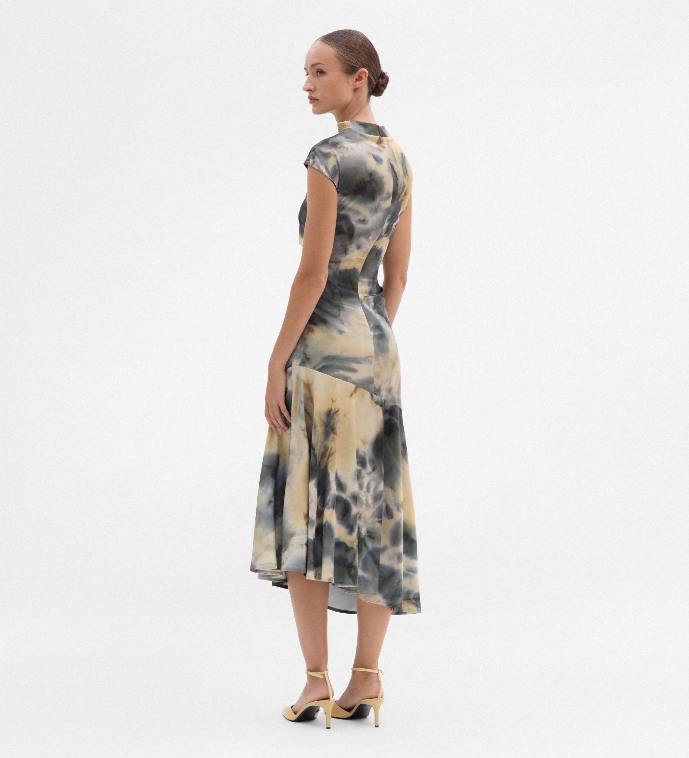 Vestido falda asimétrica