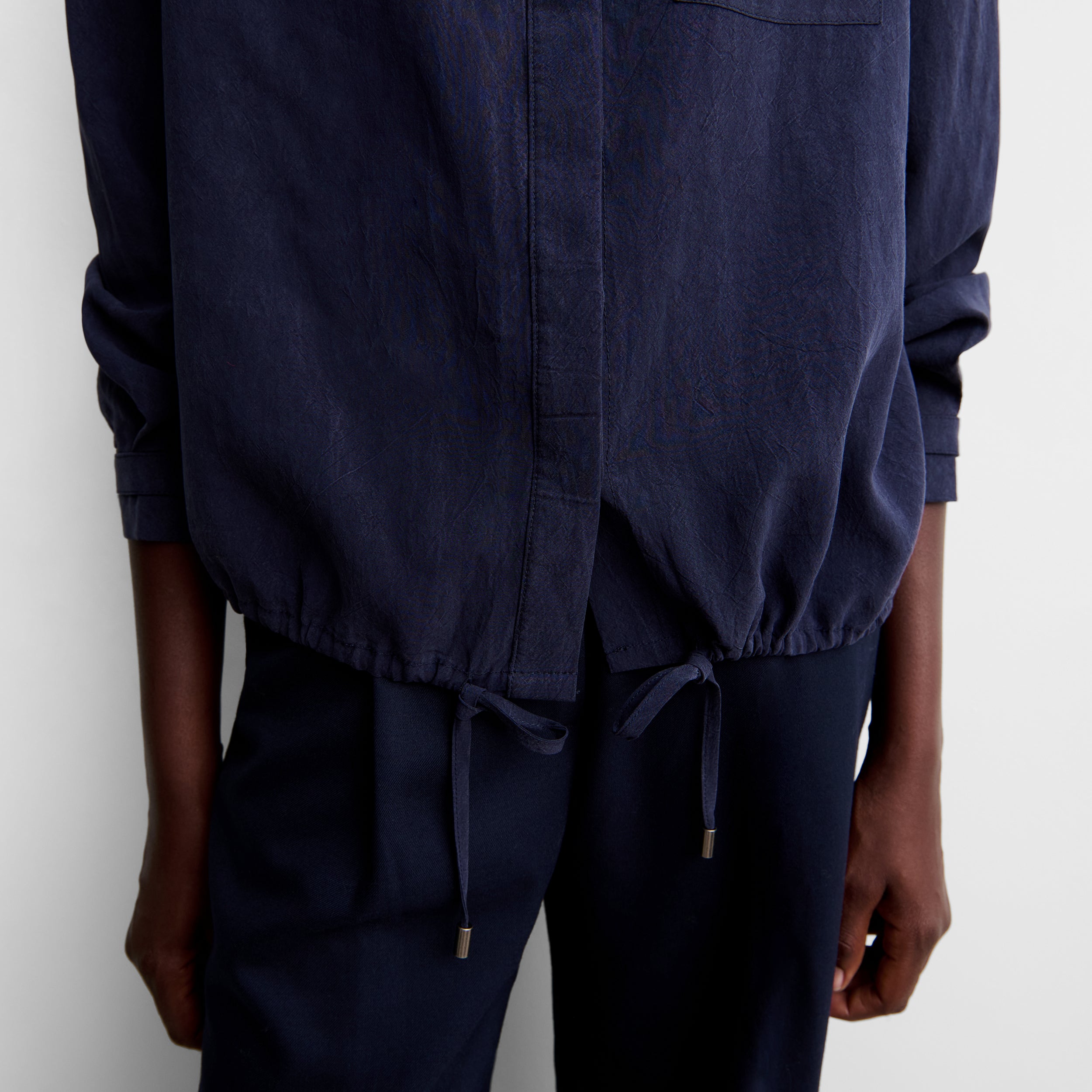 Chemise crop fluide