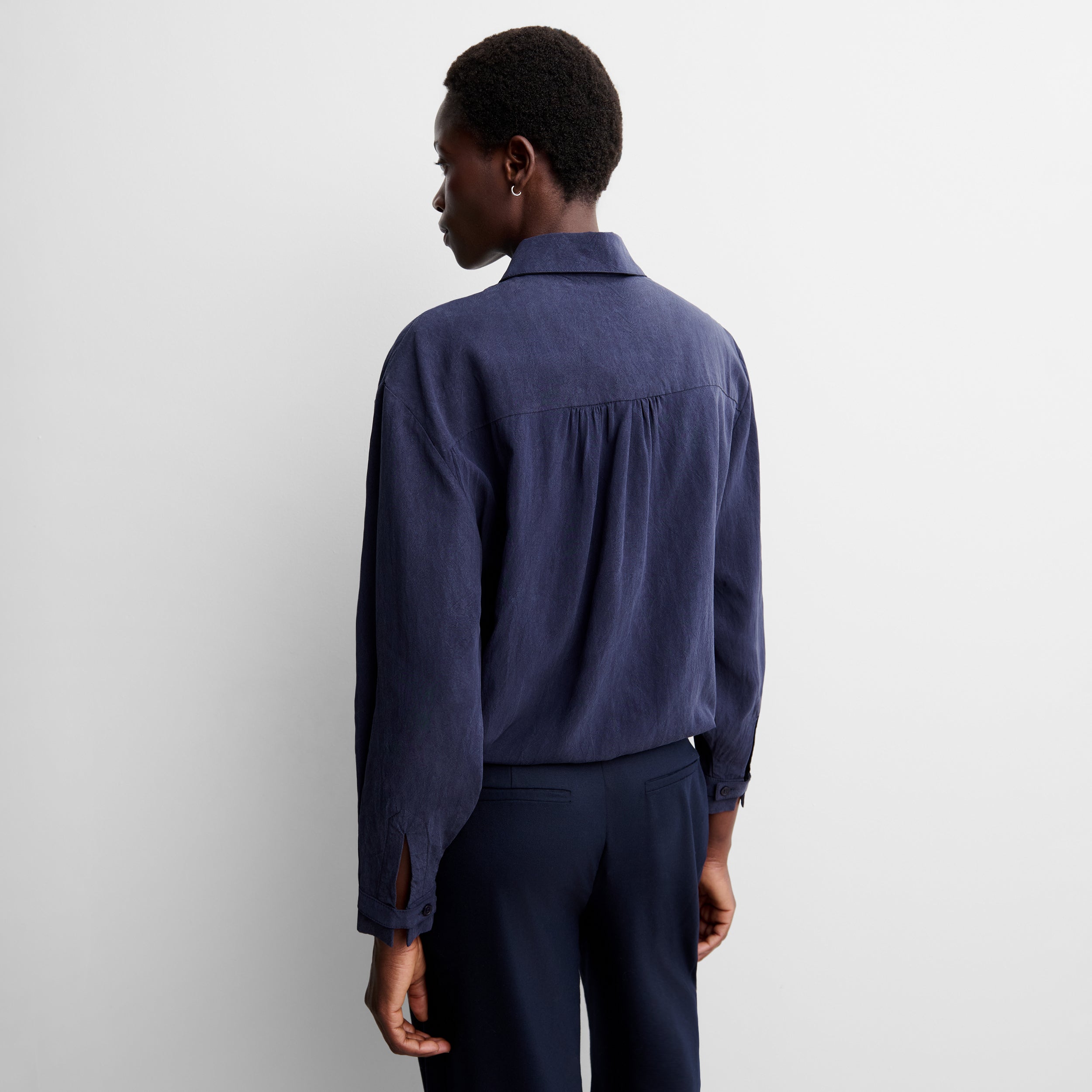 Chemise crop fluide