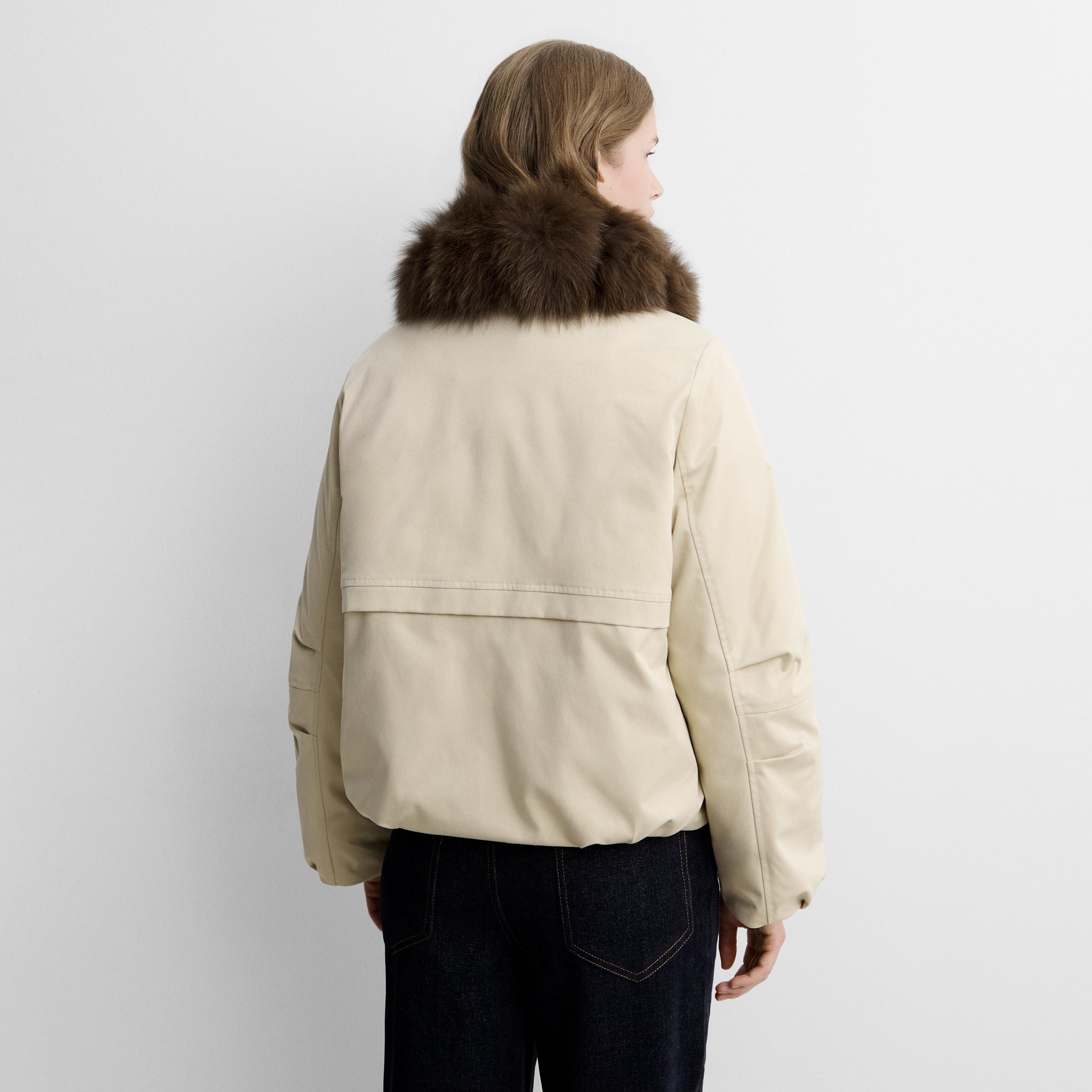 Parka courte à col en fourrure