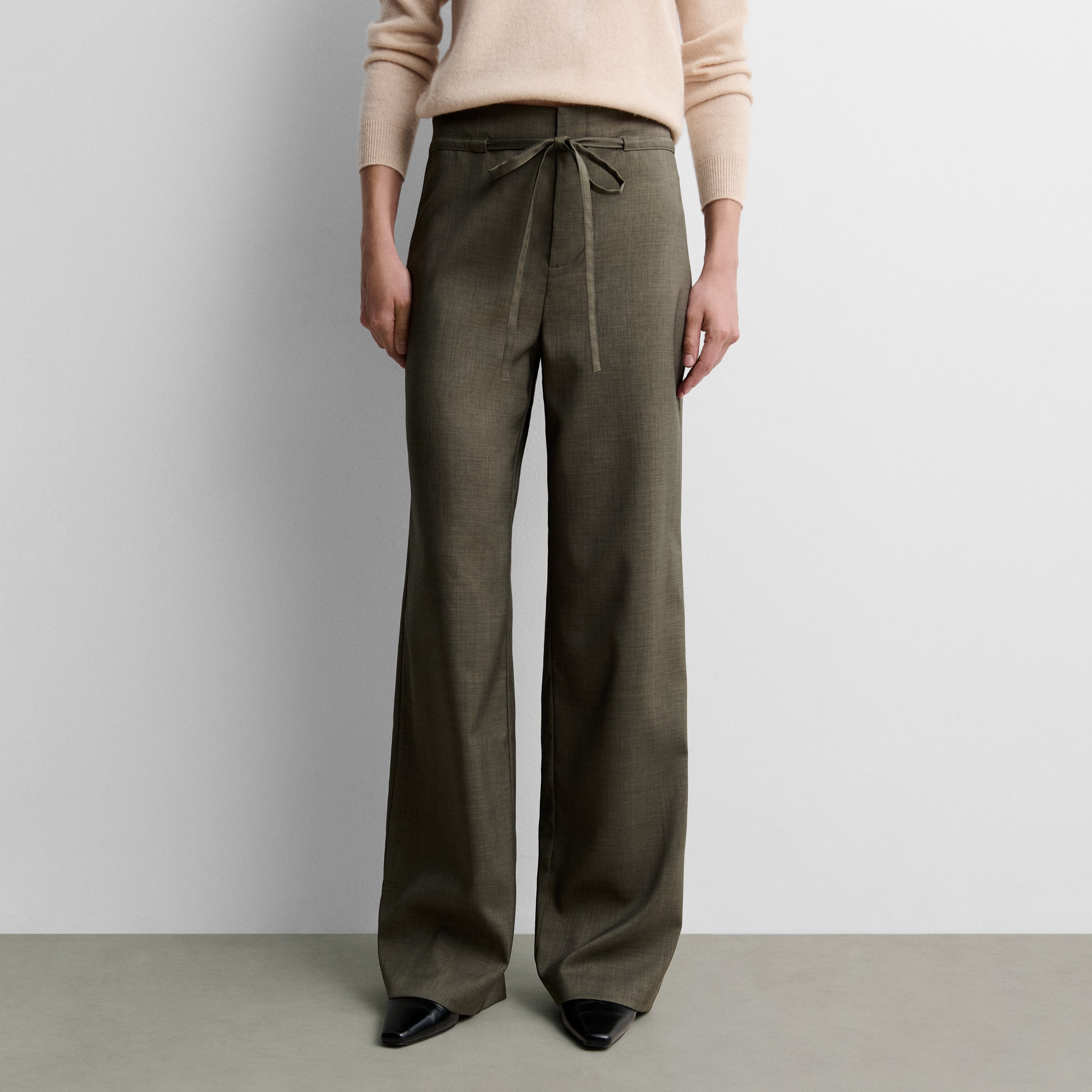 Pantalón ancho cinturón