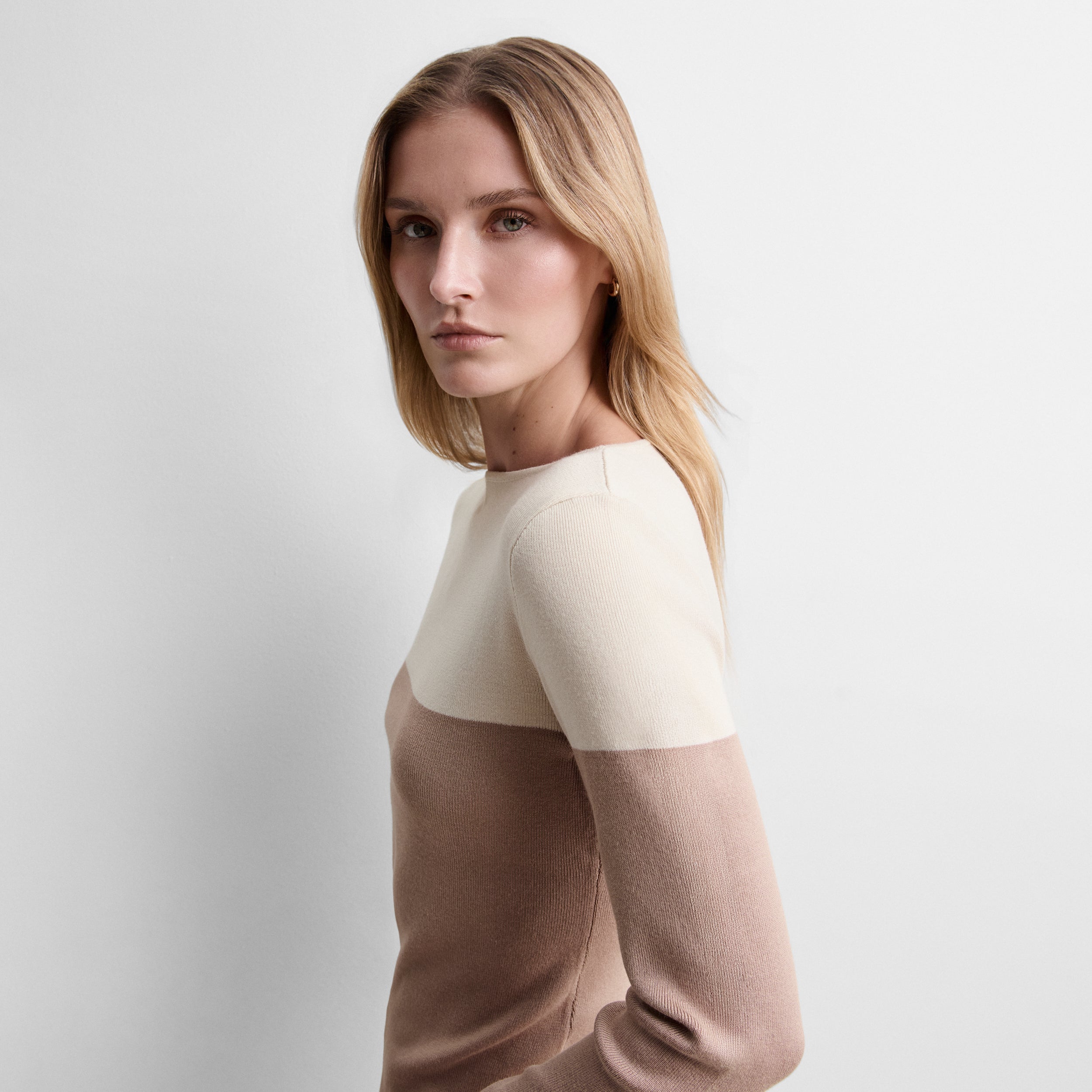 Two-tone knit sweater