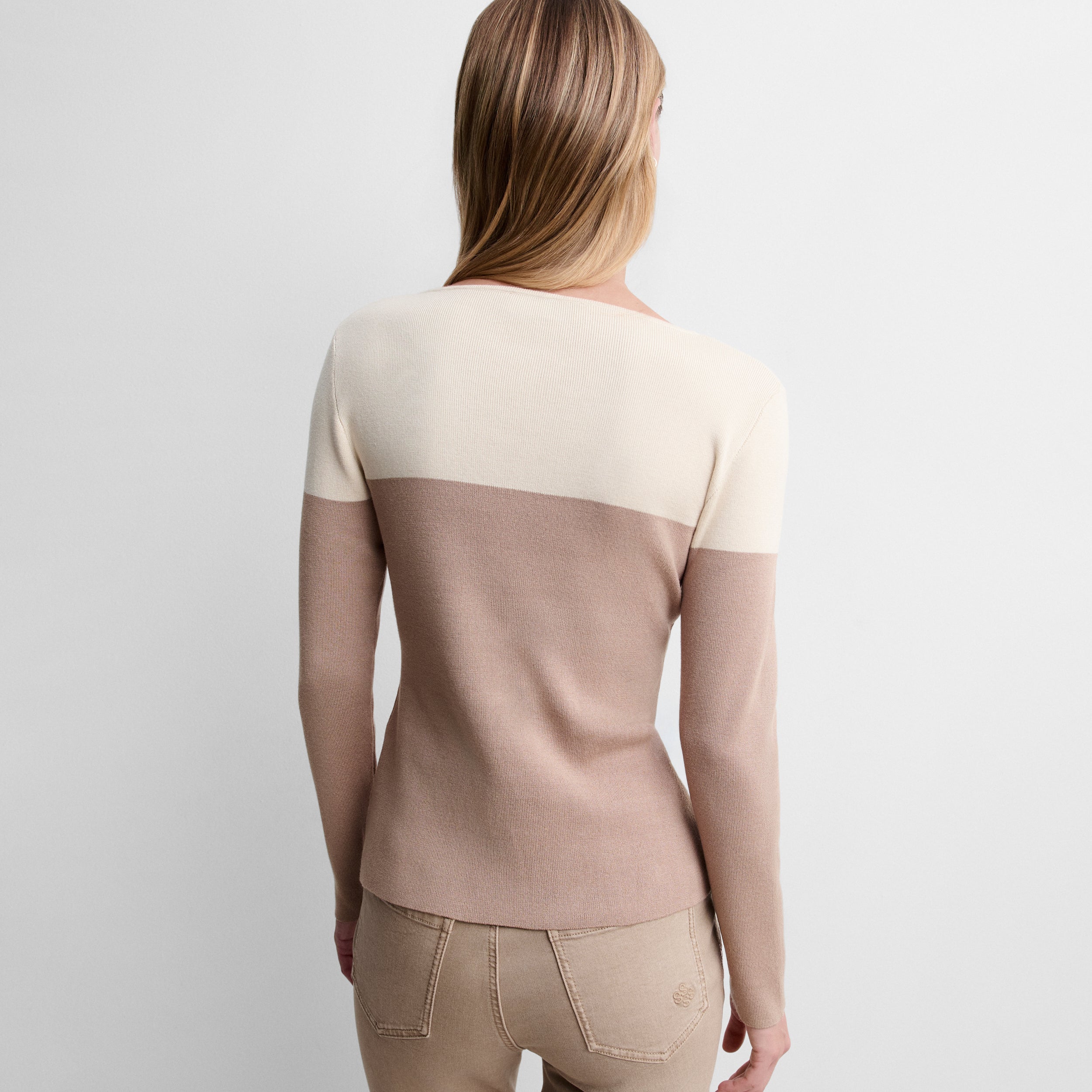 Two-tone knit sweater