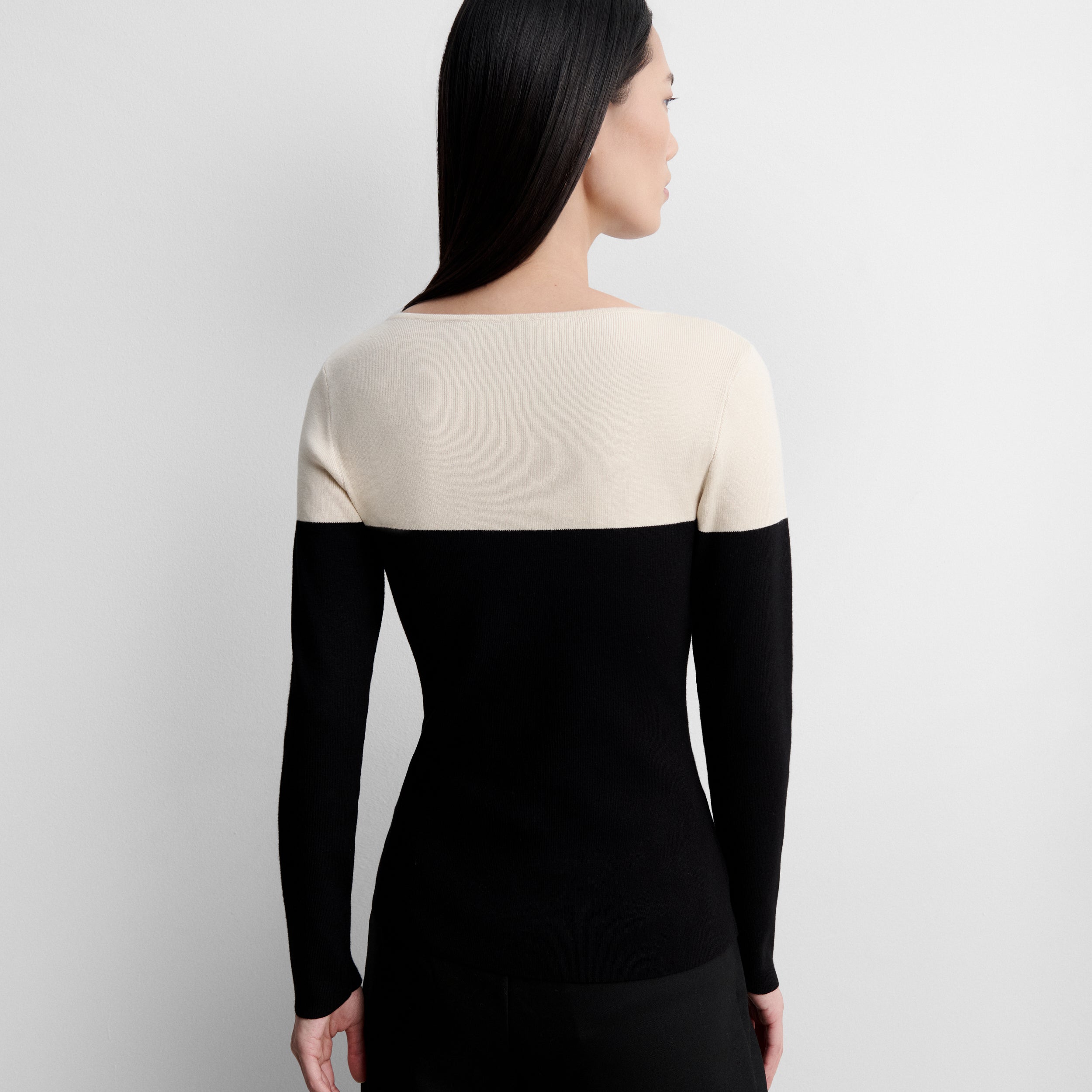 Two-tone knit sweater