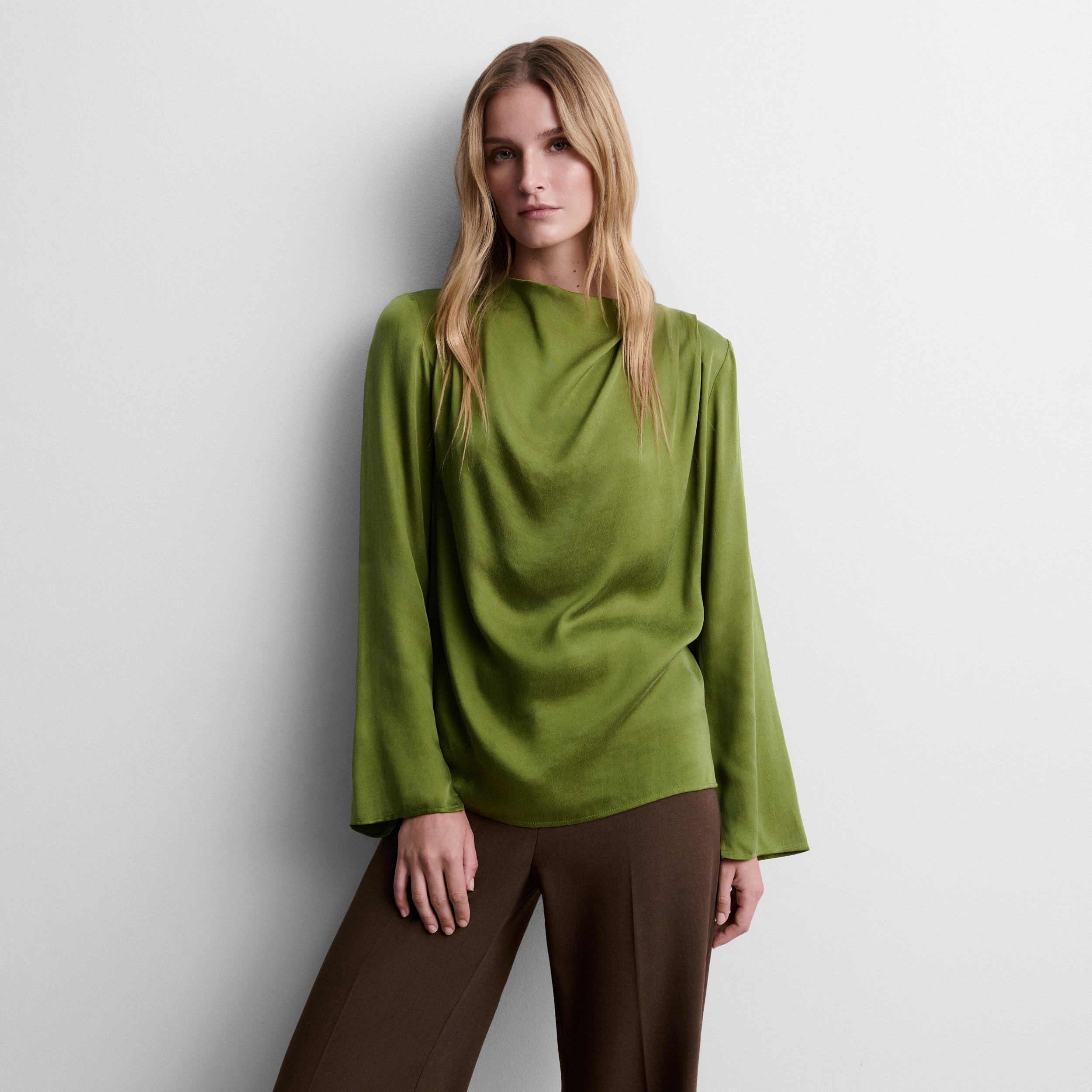 Blusa fluida satinada