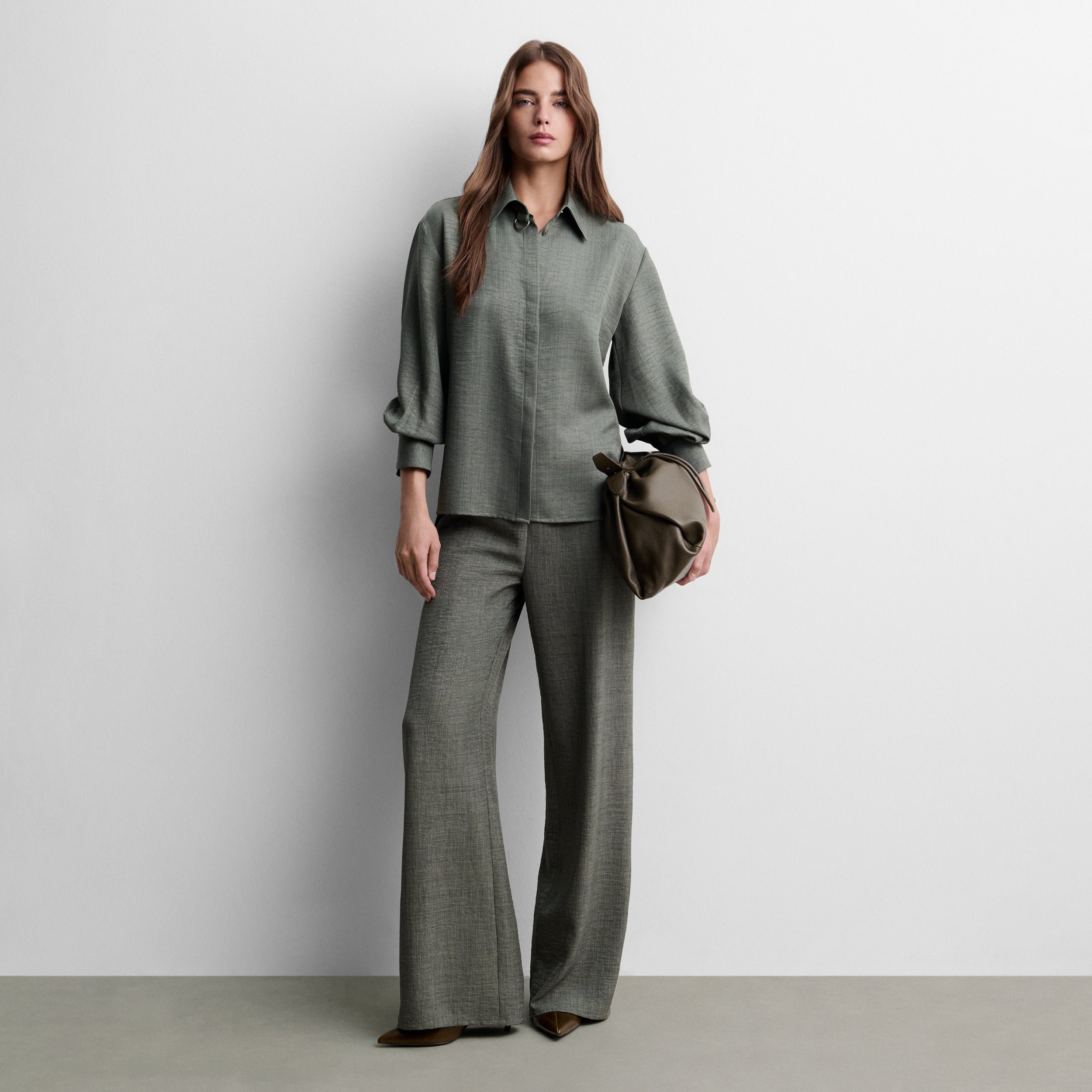 Pantalón ancho fluido