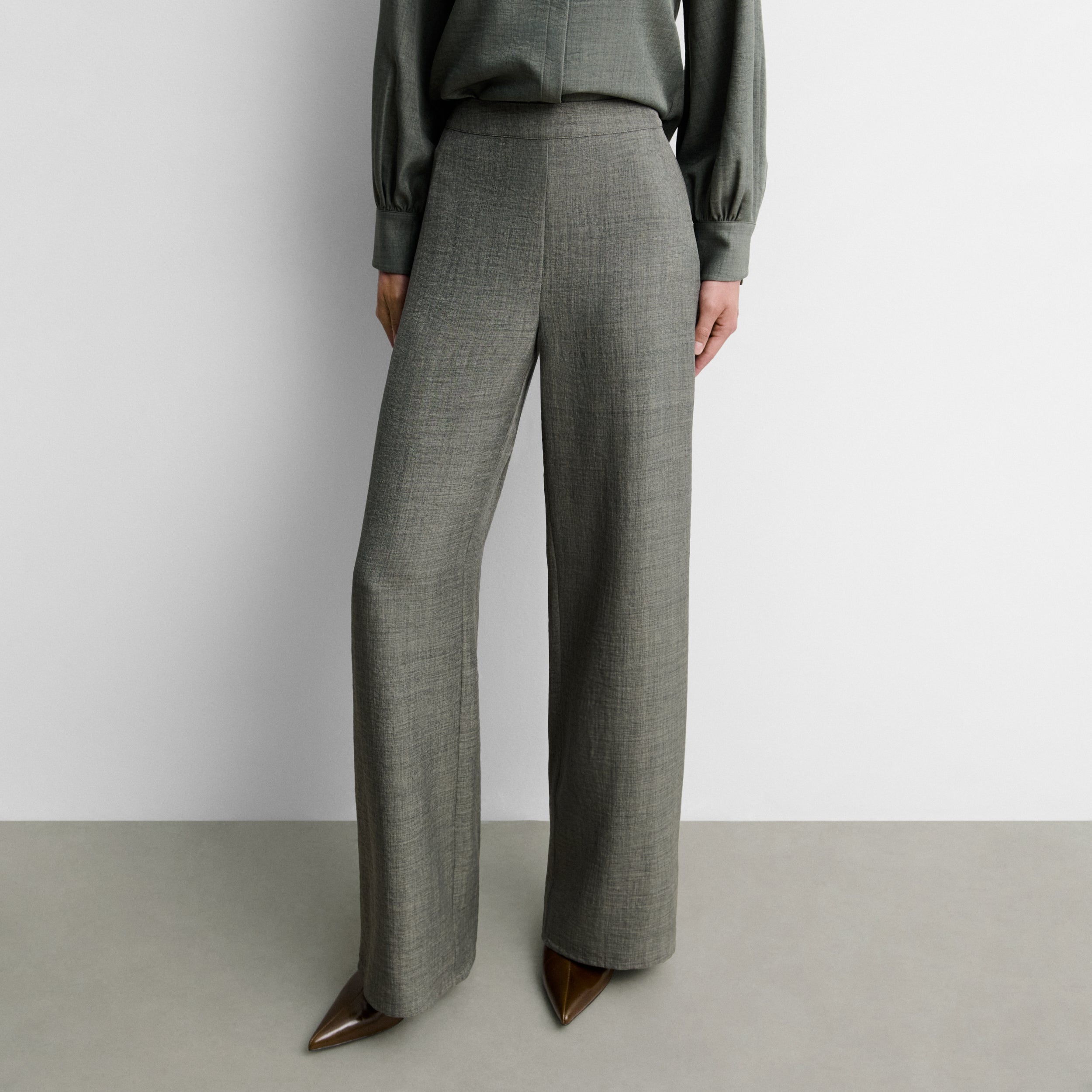 Pantalón ancho fluido