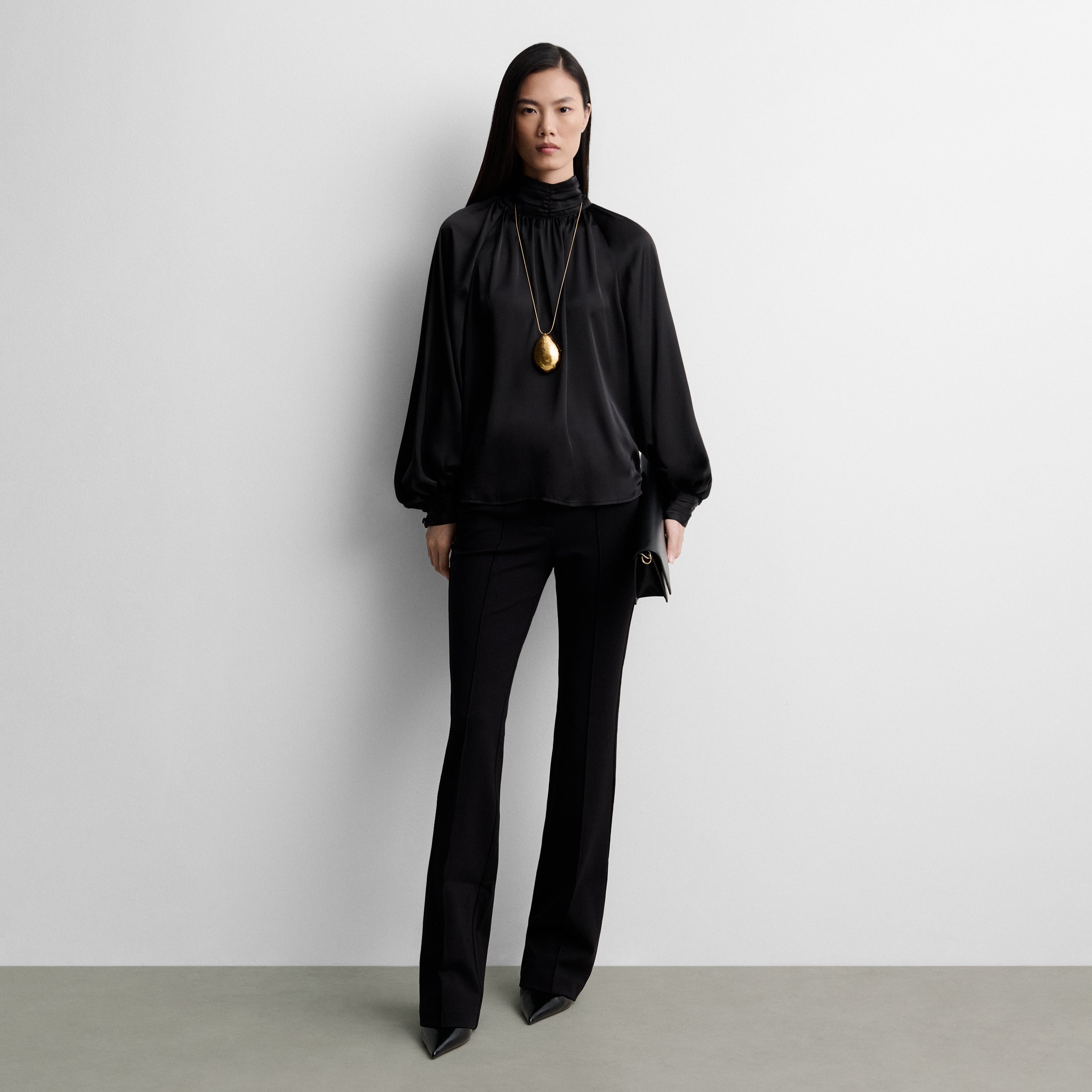 Blusa fluida satinada
