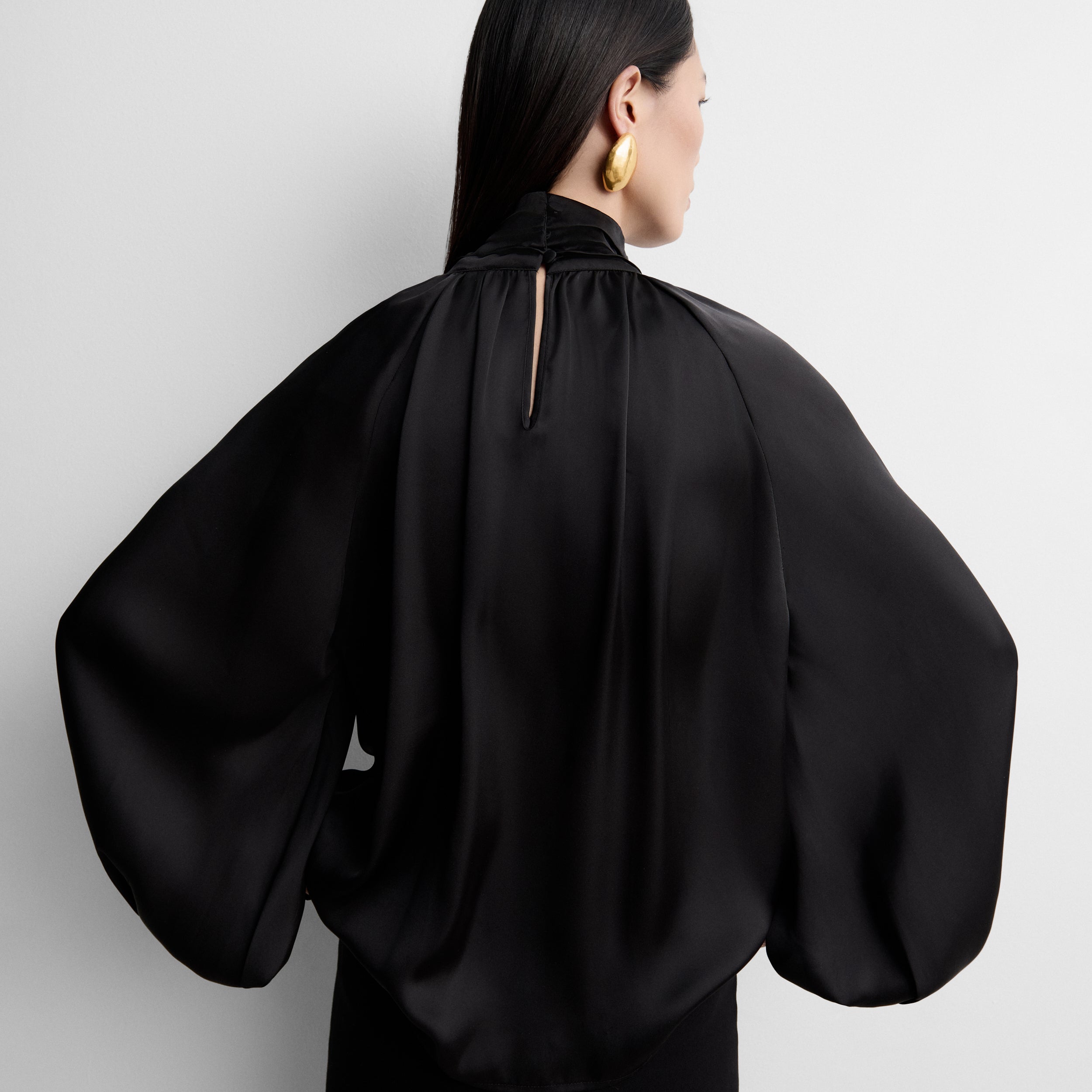 Blusa fluida satinada
