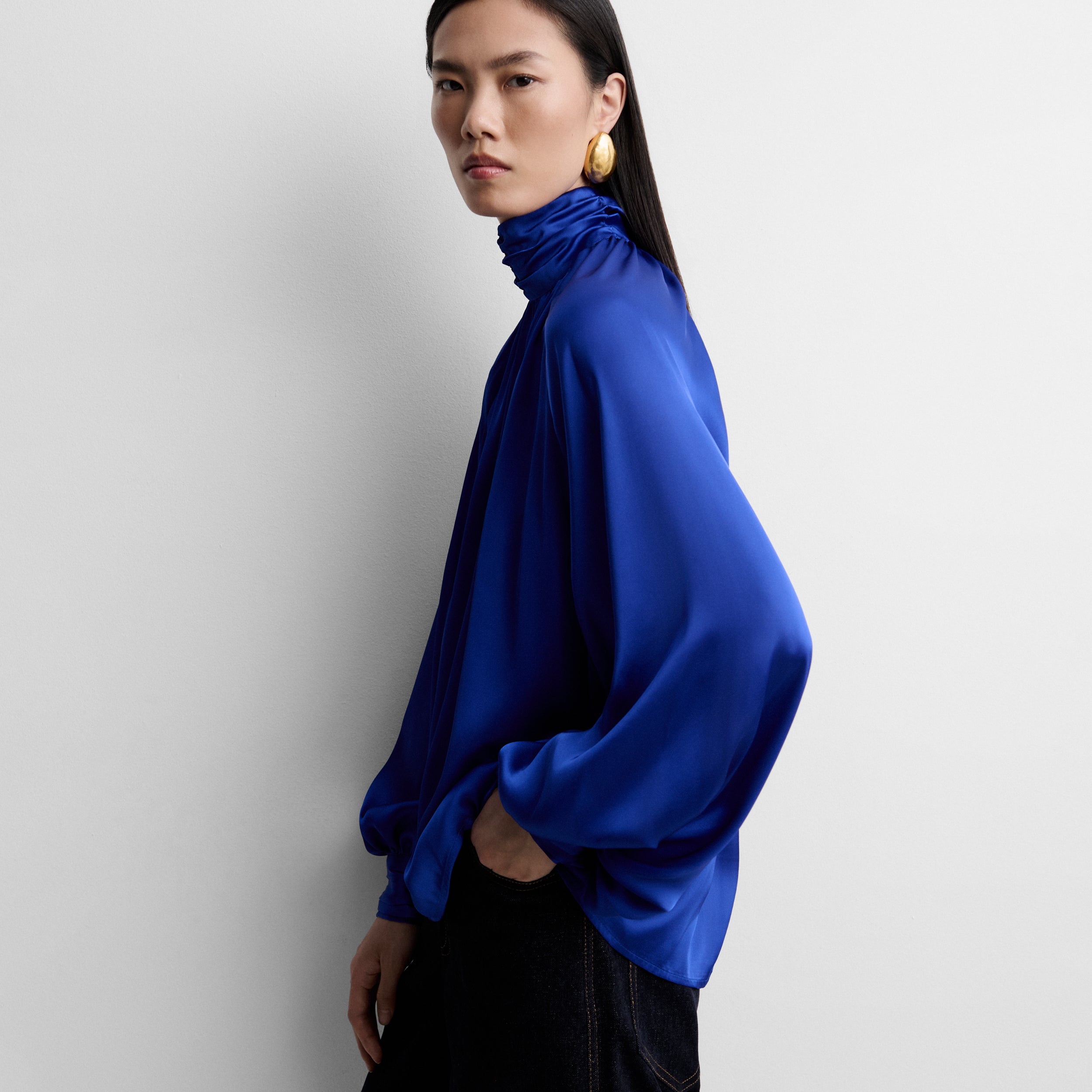 Blusa fluida satinada