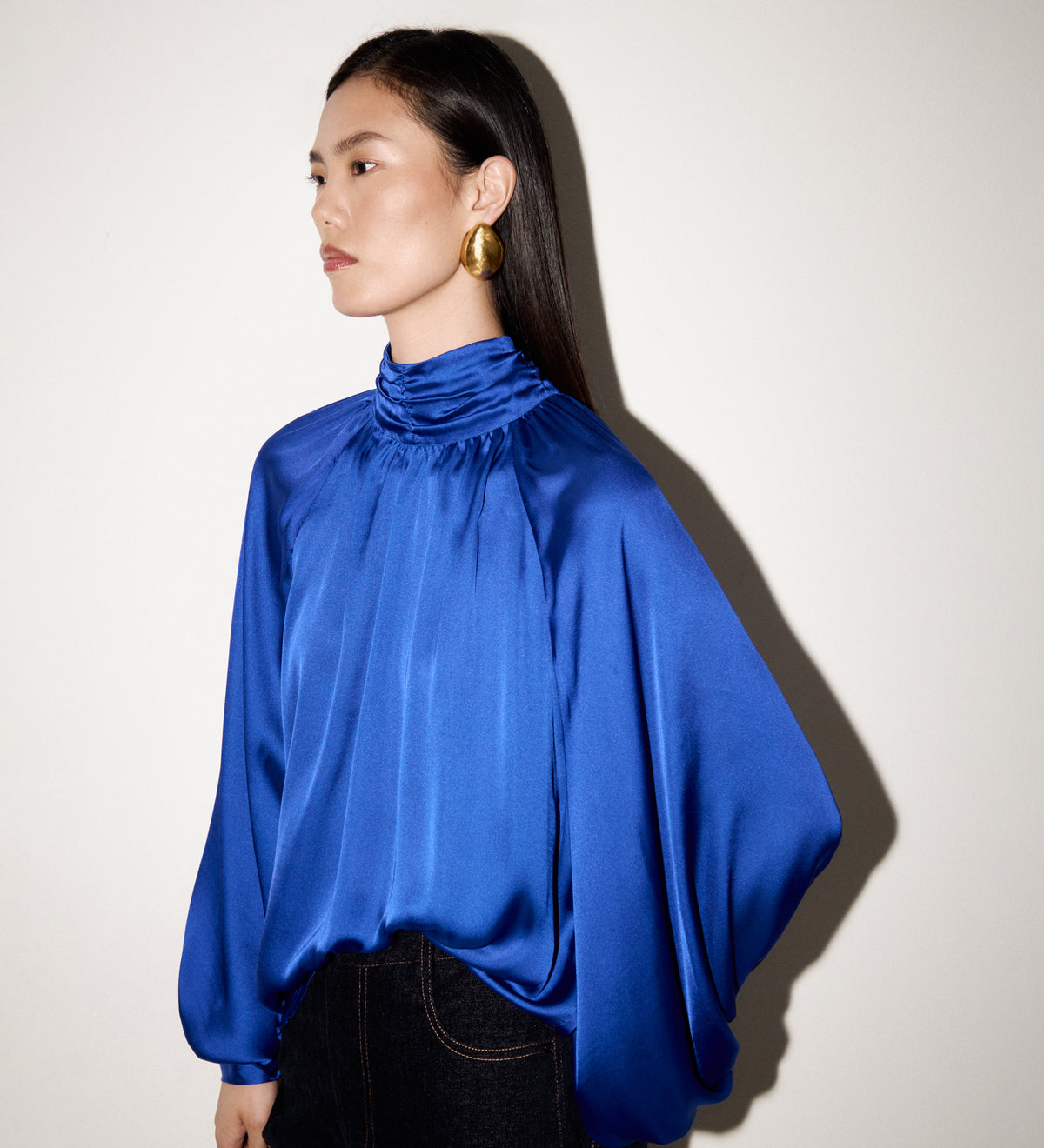 Blusa fluida satinada