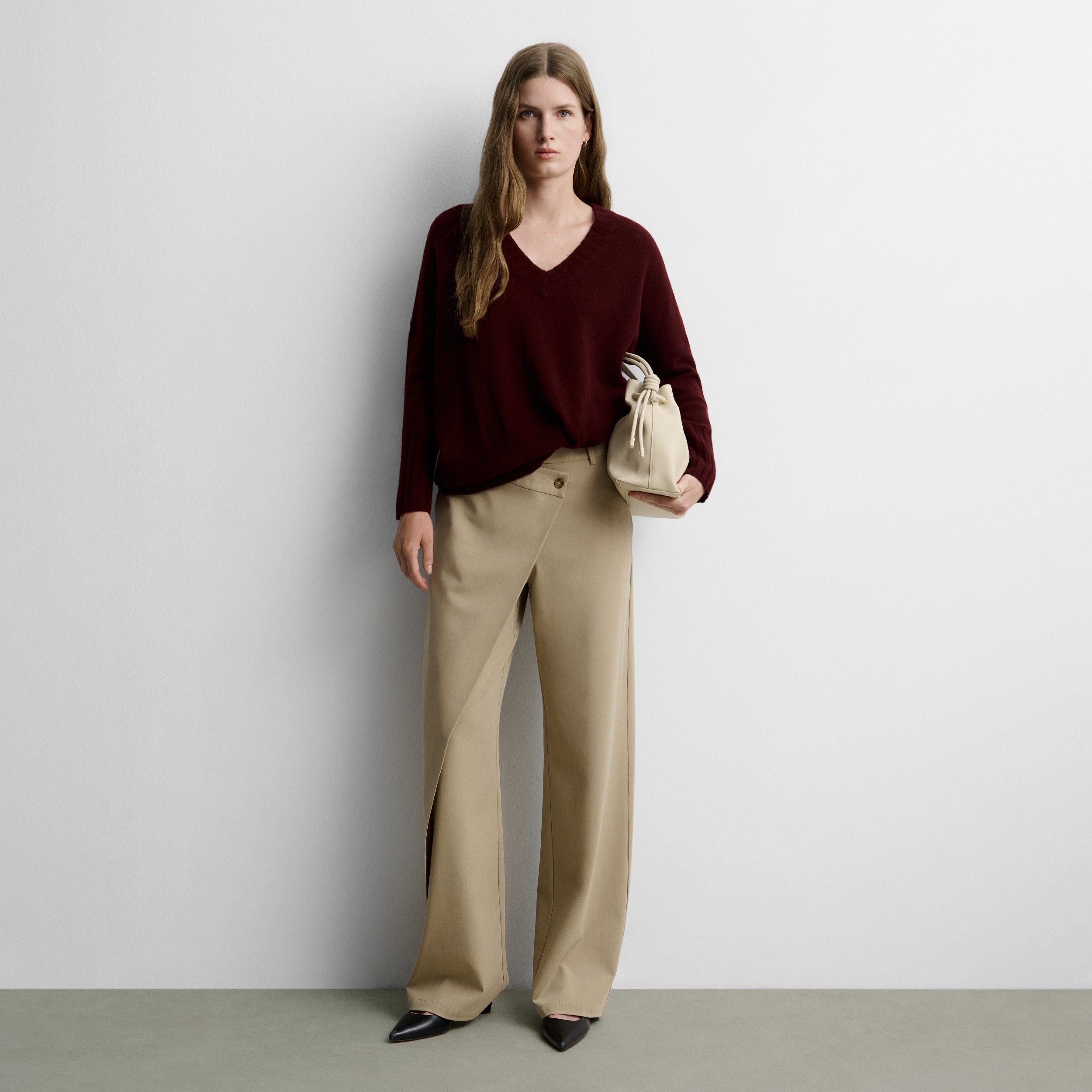Pantalón recto efecto cruzado
