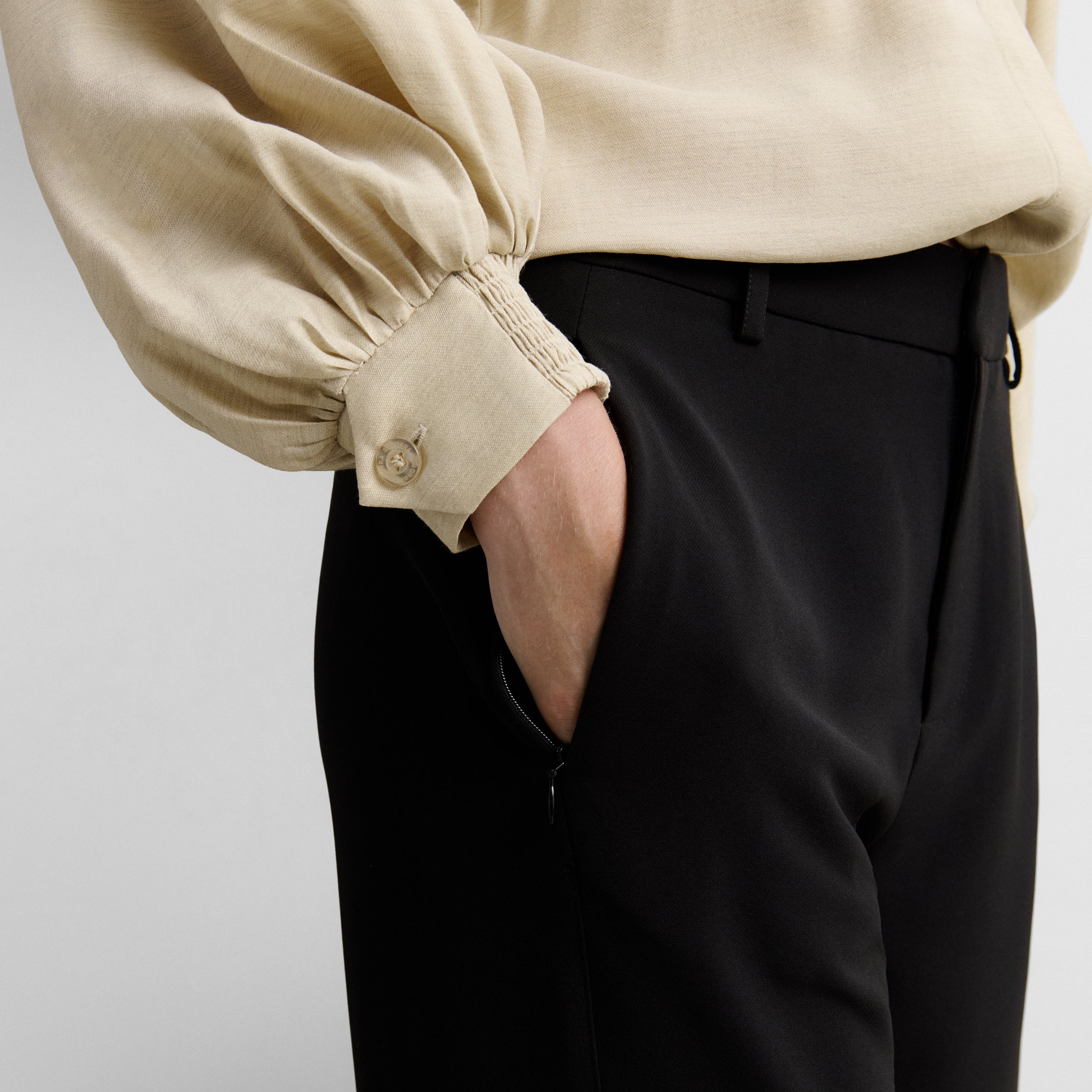 Cropped trousers