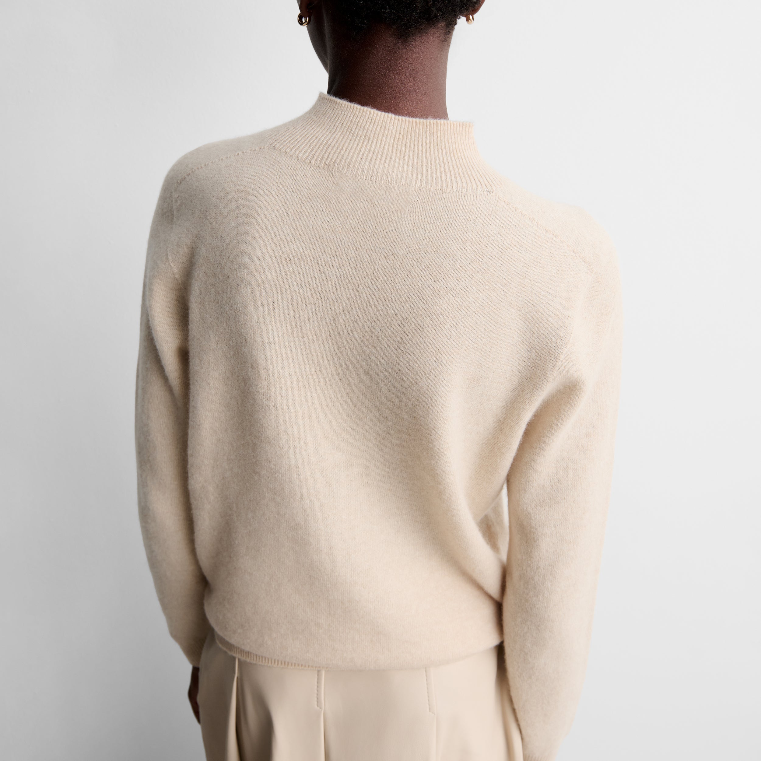Cashmere knit sweater